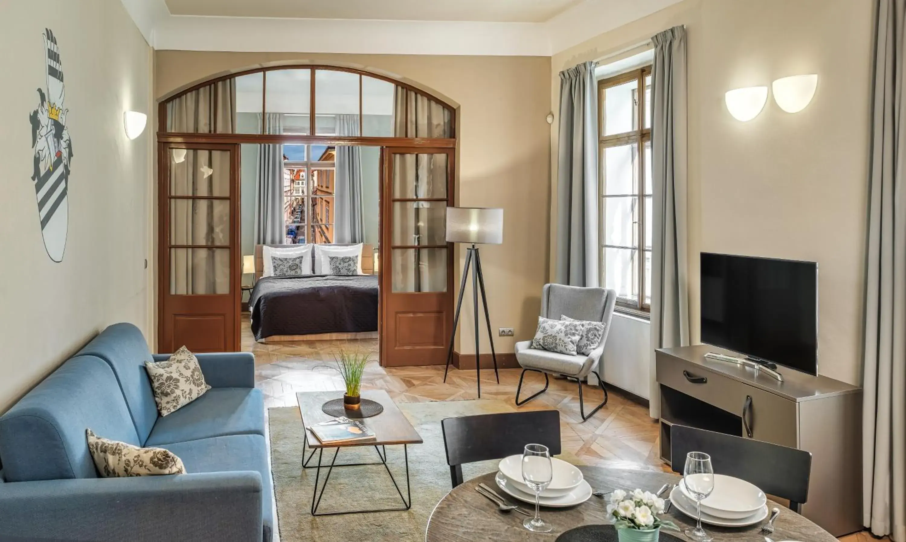 Two-Bedroom Apartment in 3 Epoques Apartments by Adrez Two-Bedroom Apartment in 3 Epoques Apartments by Adrez