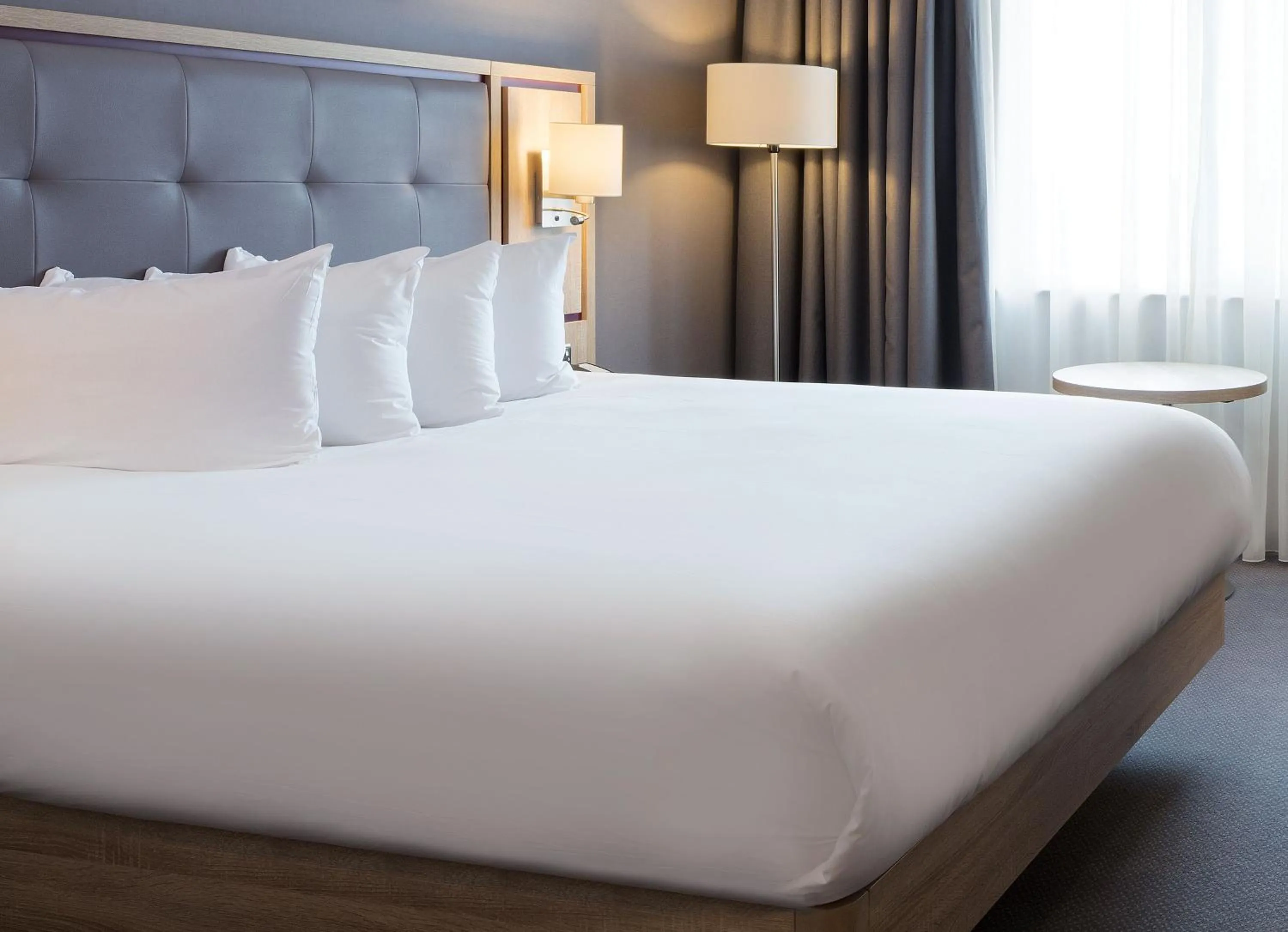 Bedroom, Bed in Leonardo Hotel London Watford