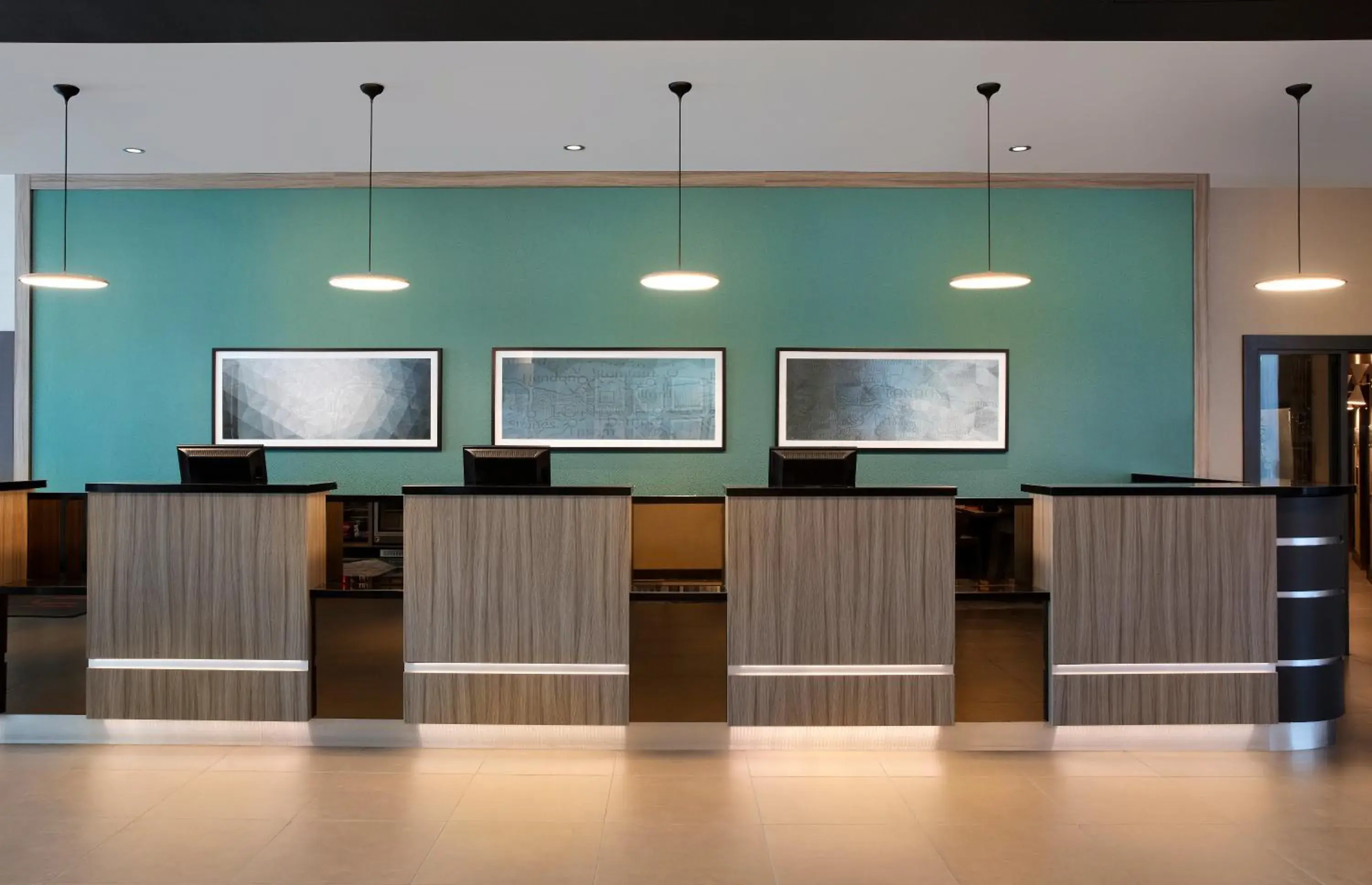 Lobby or reception in Leonardo Hotel London Watford Lobby or reception in Leonardo Hotel London Watford