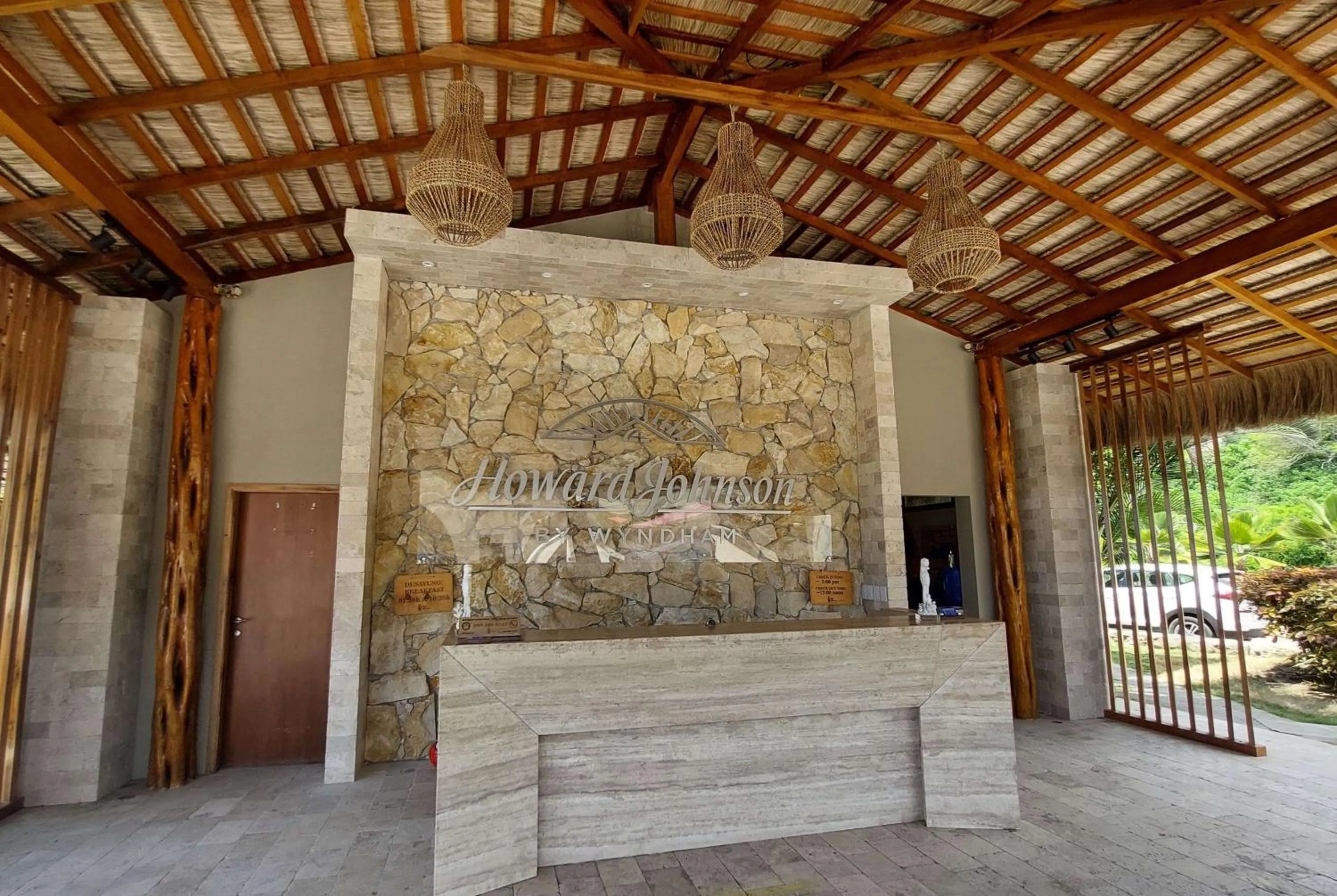 Lobby or reception in Howard Johnson by Wyndham Montañita