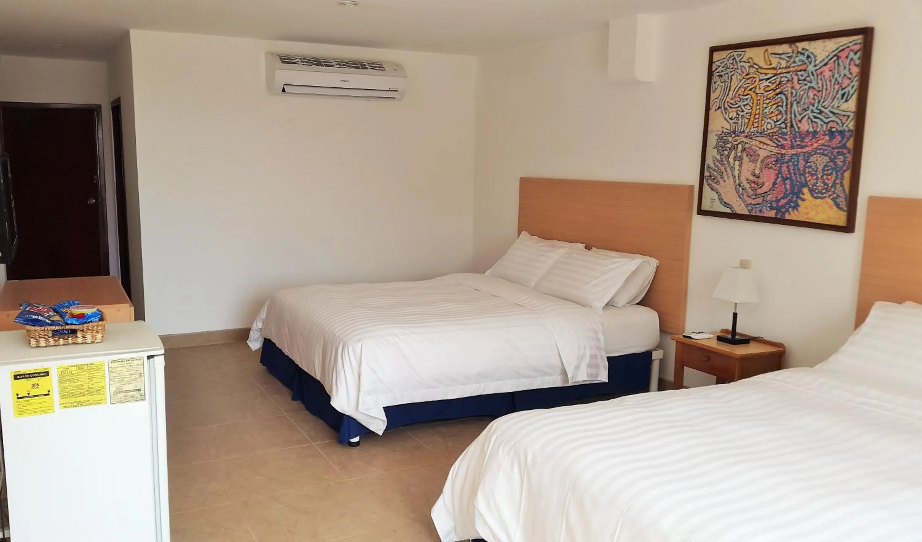 Bed in Howard Johnson by Wyndham Montañita