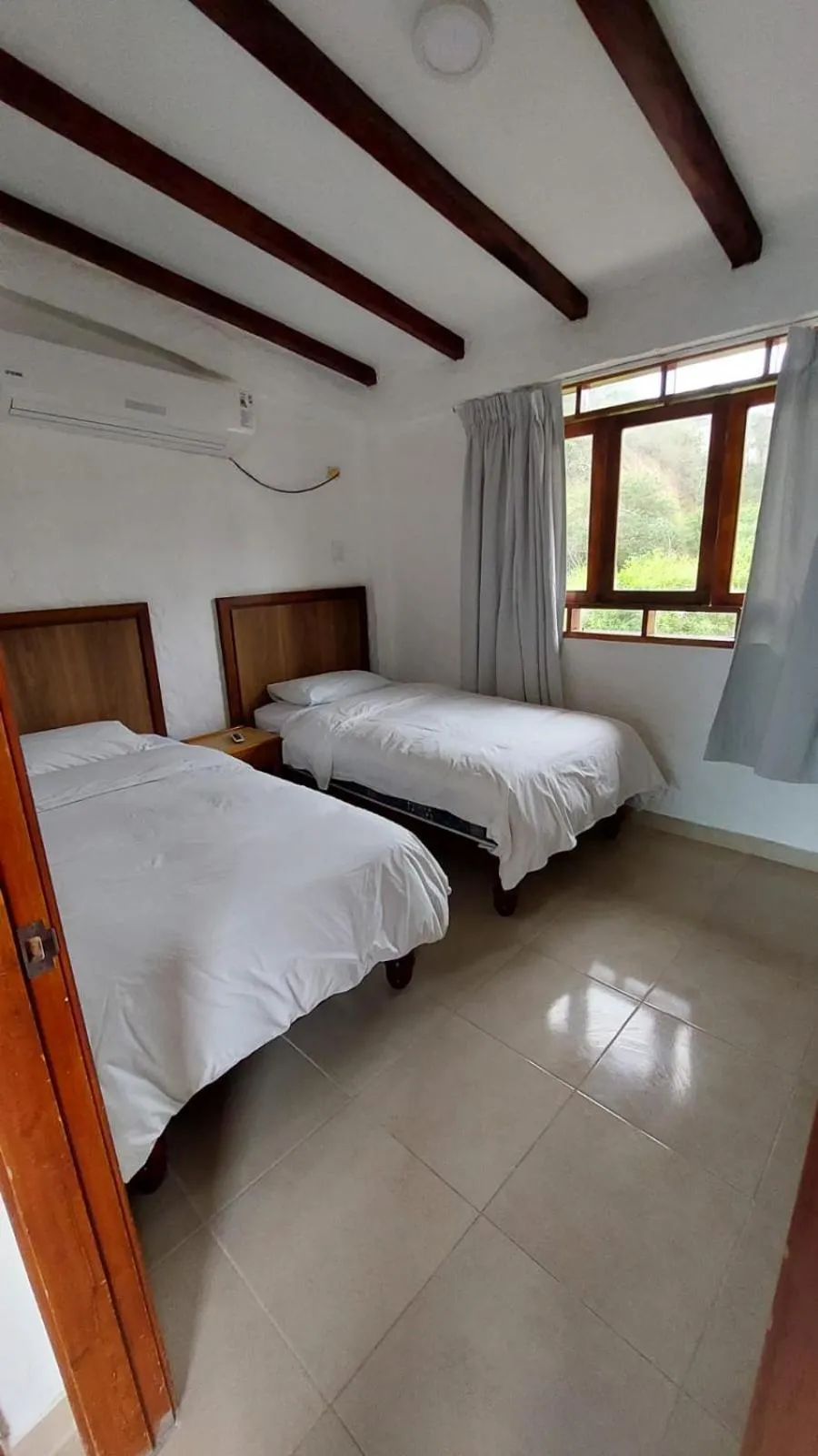 Bedroom, Bed in Howard Johnson by Wyndham Montañita