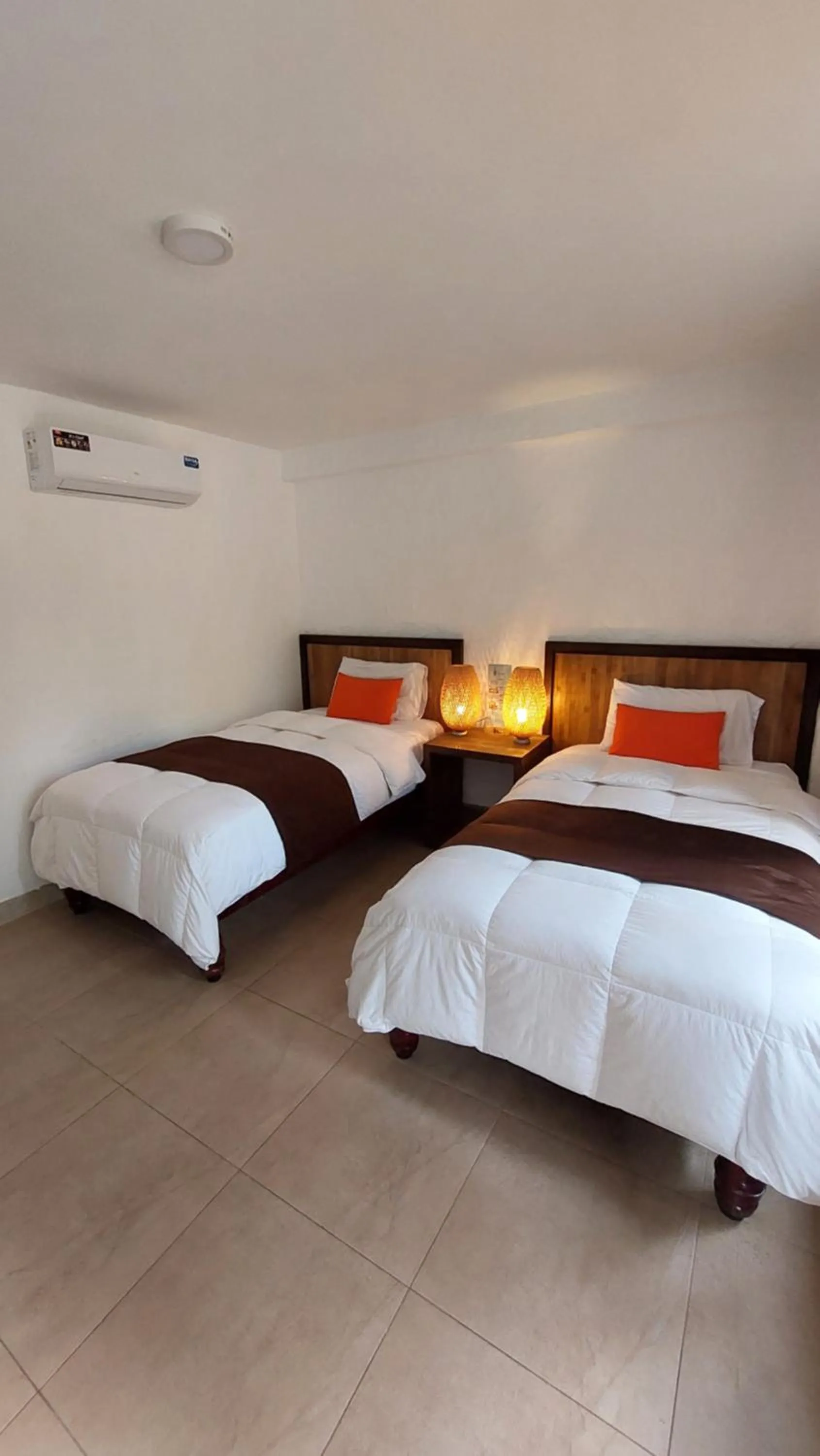 Bedroom, Bed in Howard Johnson by Wyndham Montañita