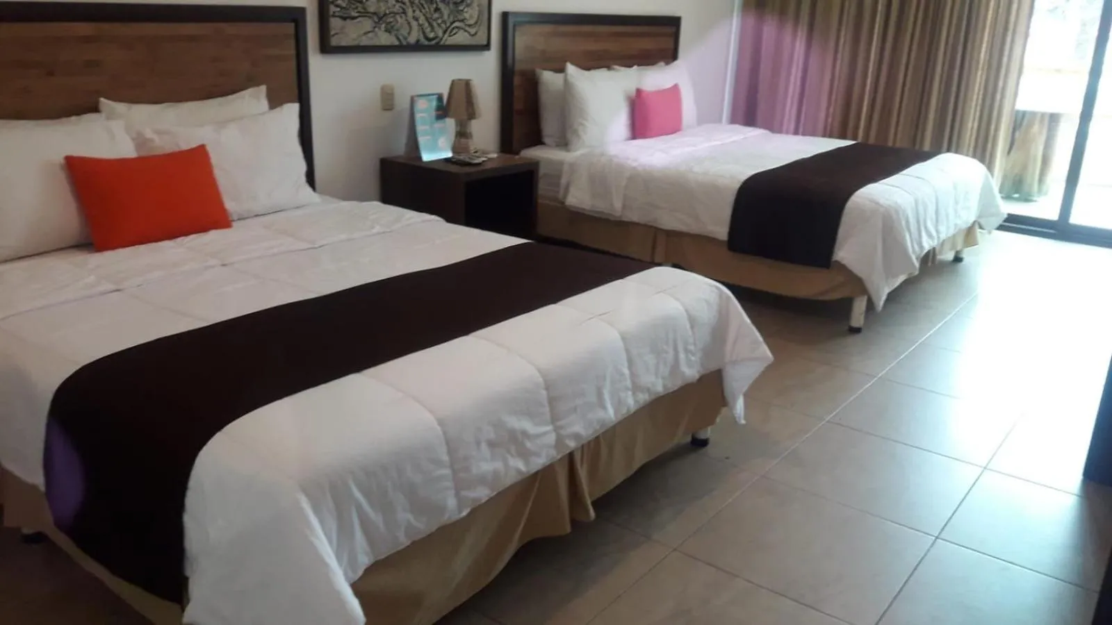 Photo of the whole room, Bed in Howard Johnson by Wyndham Montañita