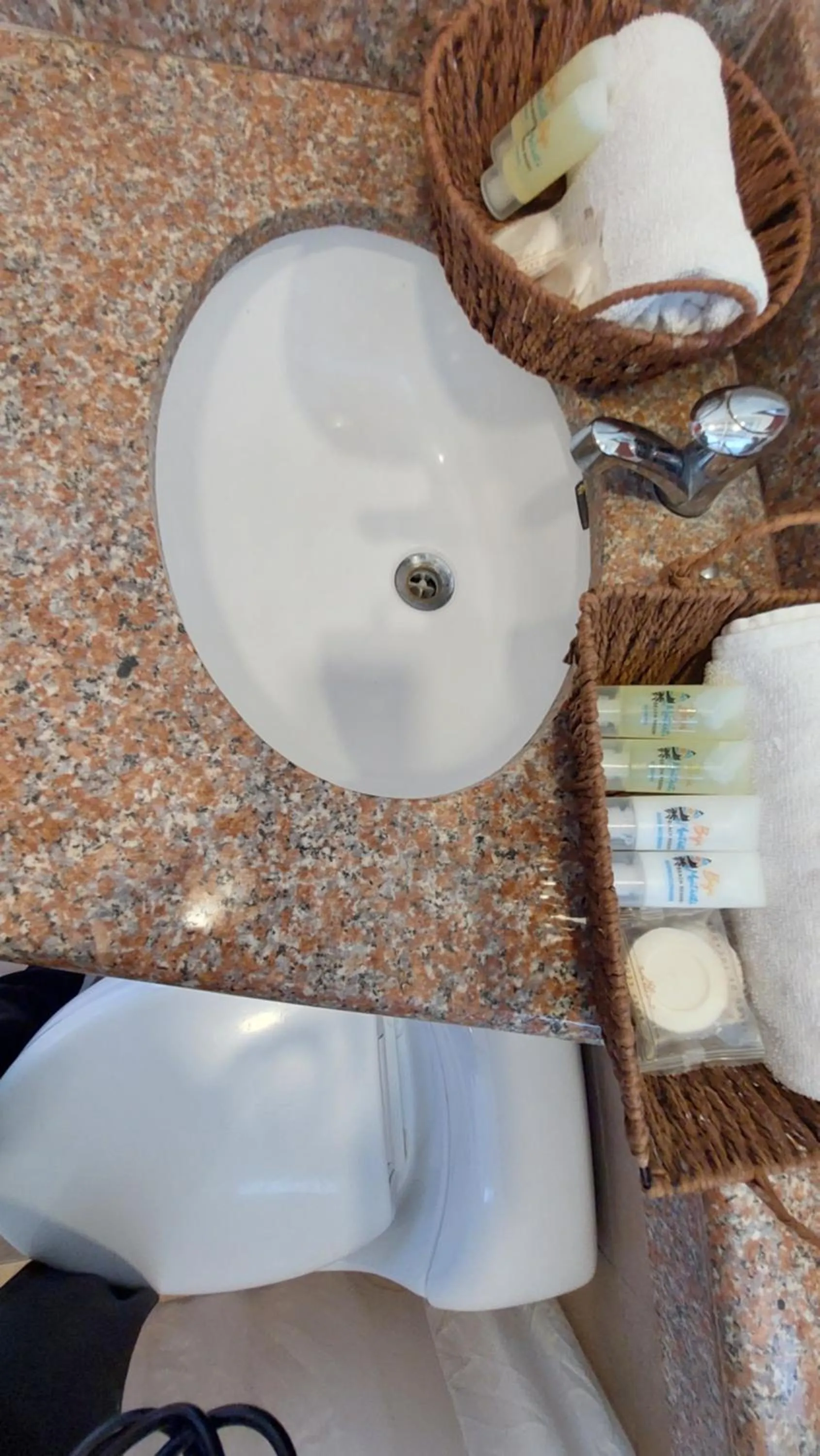 Bathroom in Howard Johnson by Wyndham Montañita