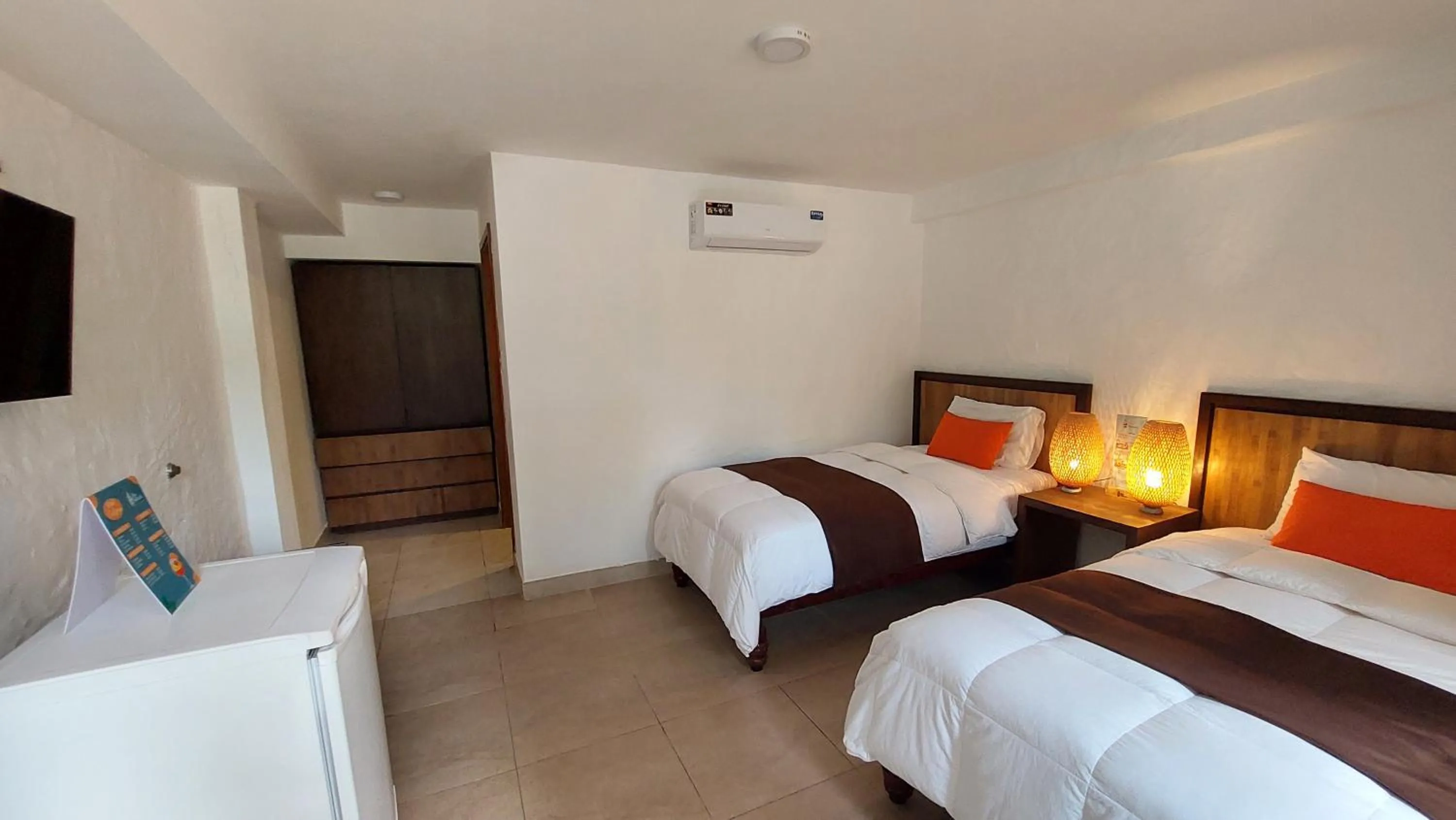 Bedroom, Bed in Howard Johnson by Wyndham Montañita