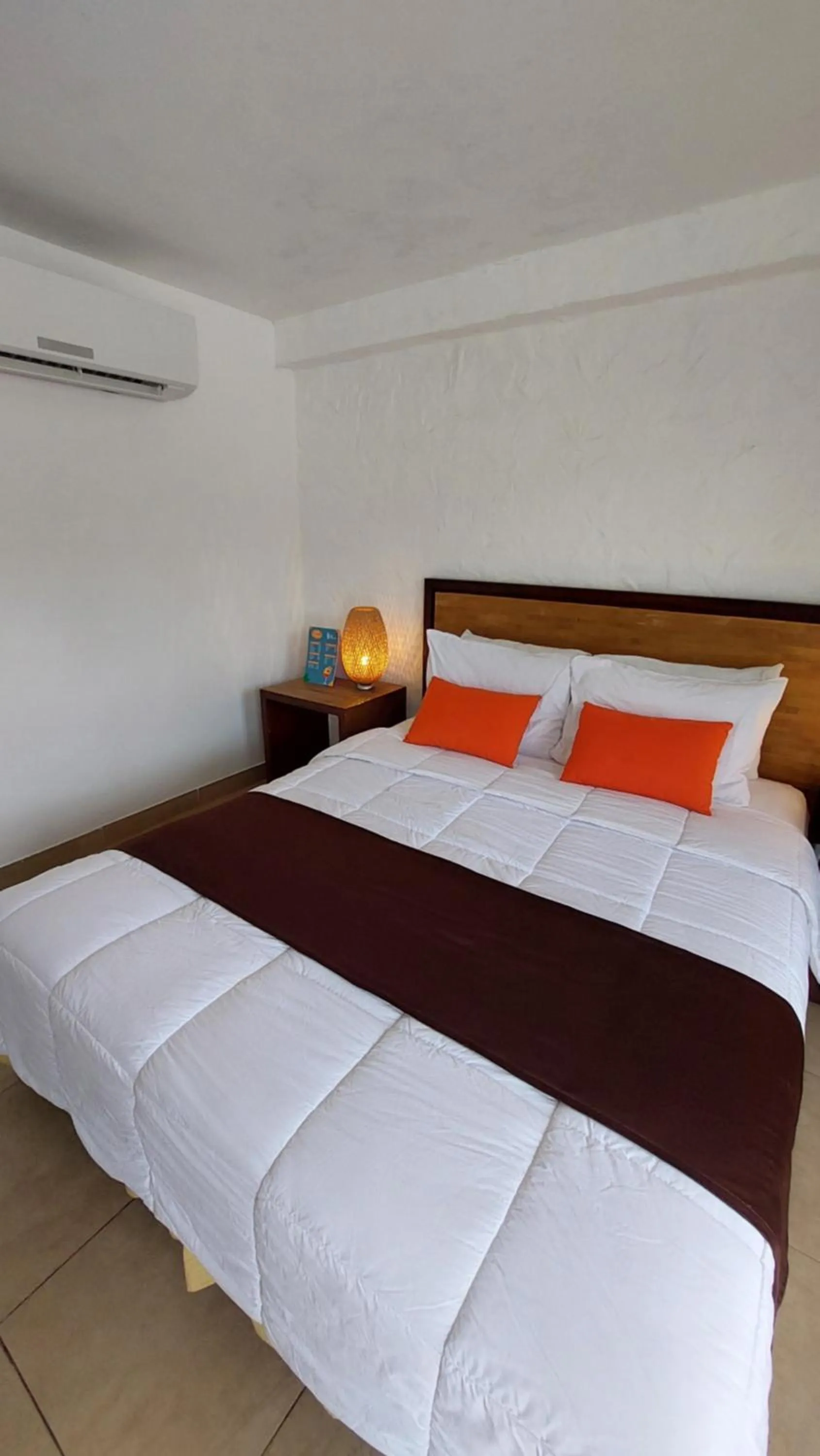 Bedroom, Bed in Howard Johnson by Wyndham Montañita