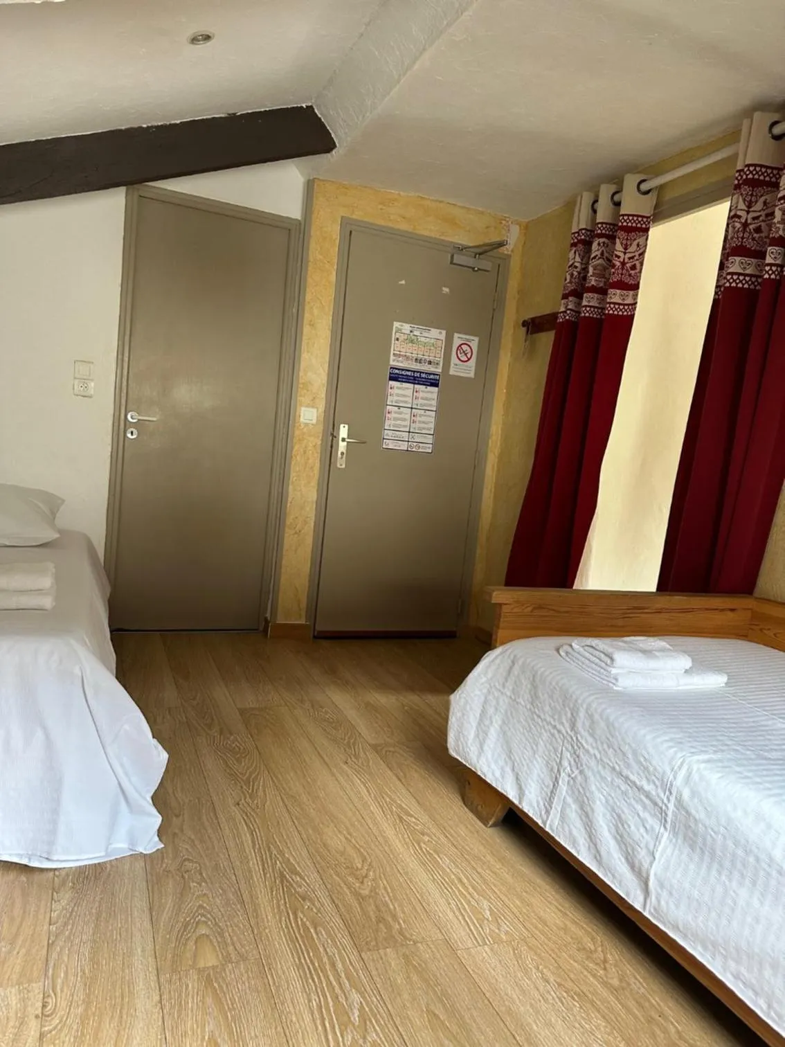 Bed in Hotel Edelweiss