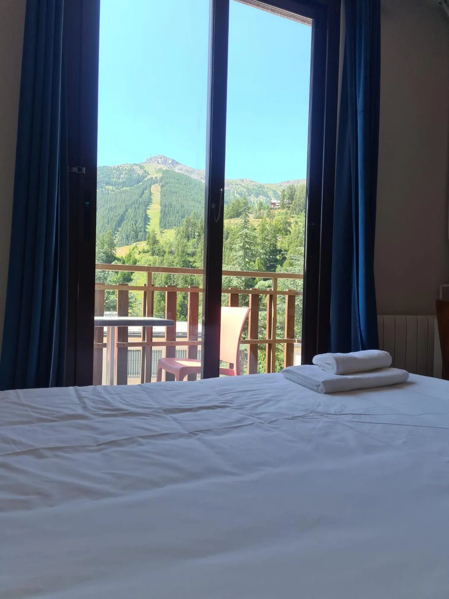 Bed in Hotel Edelweiss