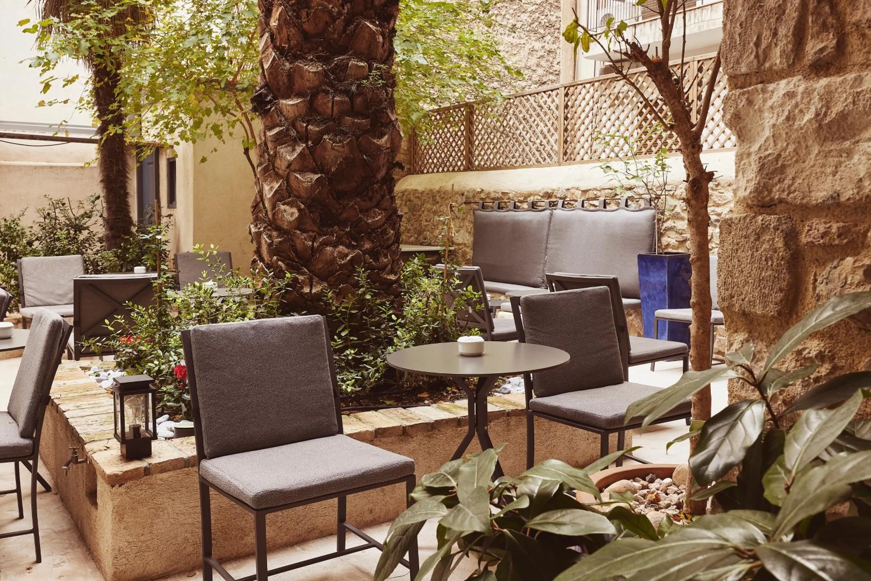 Garden in Bohemian Suites Athens