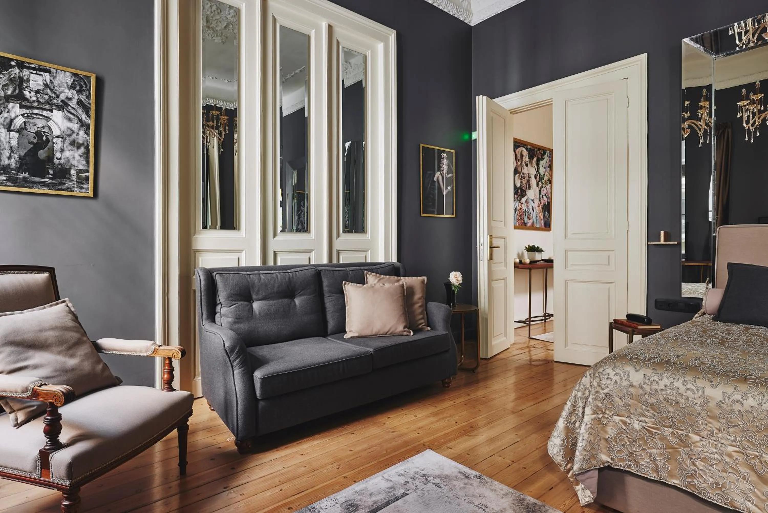 Seating area, Bed in Bohemian Suites Athens