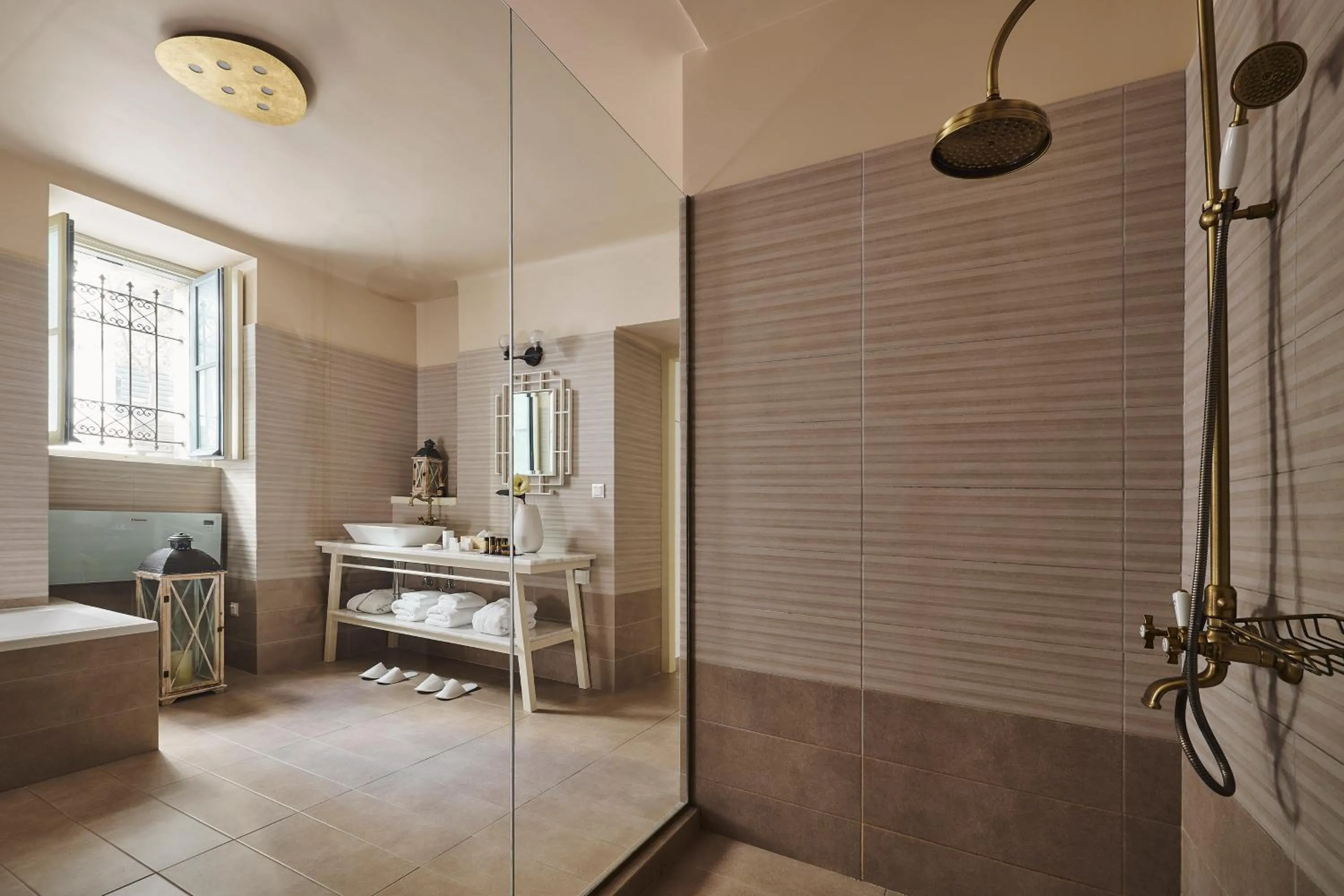 Shower, Bed in Bohemian Suites Athens