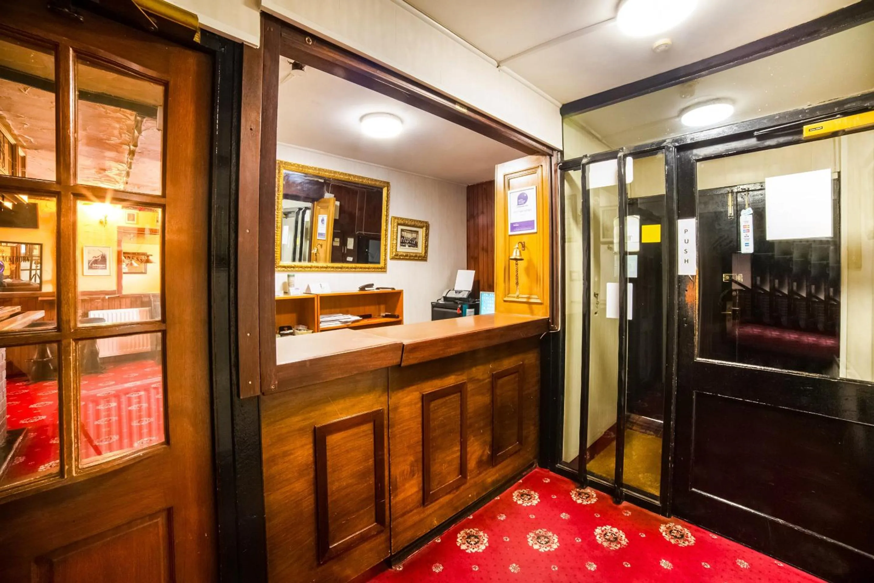 Lobby or reception in OYO The Royal Hotel