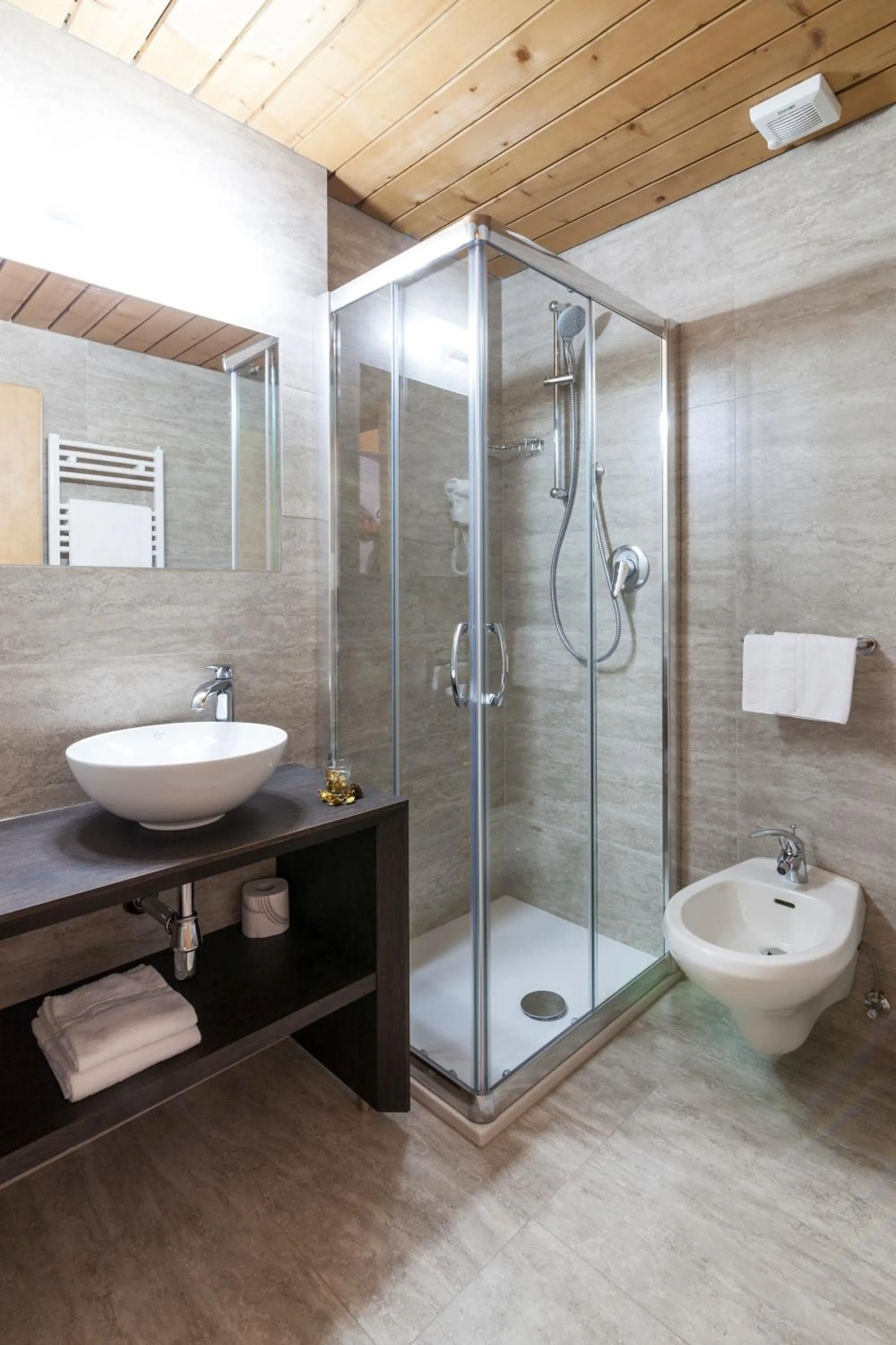 Bathroom in Hotel Casa Alpina - Alpin Haus