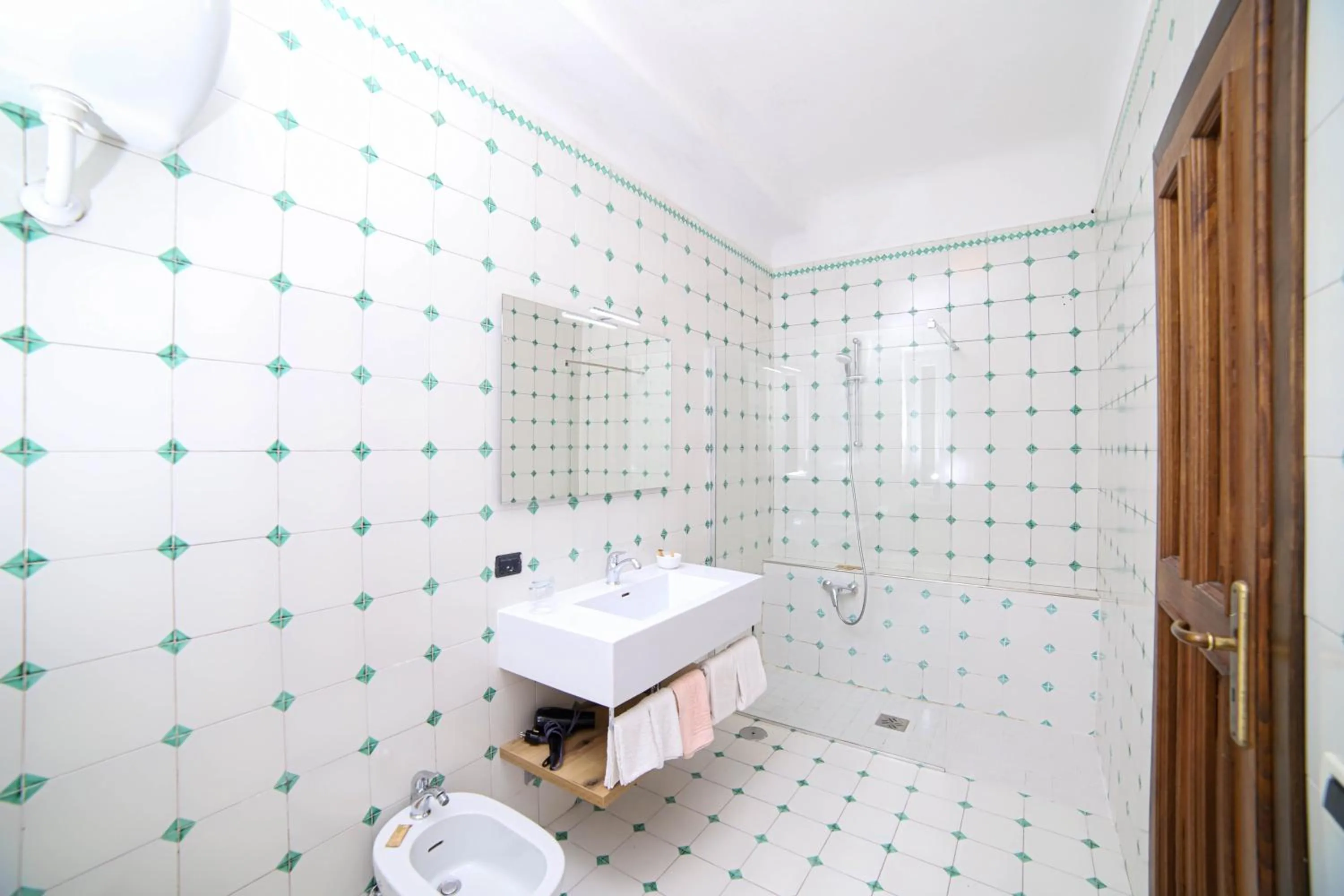 Bathroom in Sweetposeidon