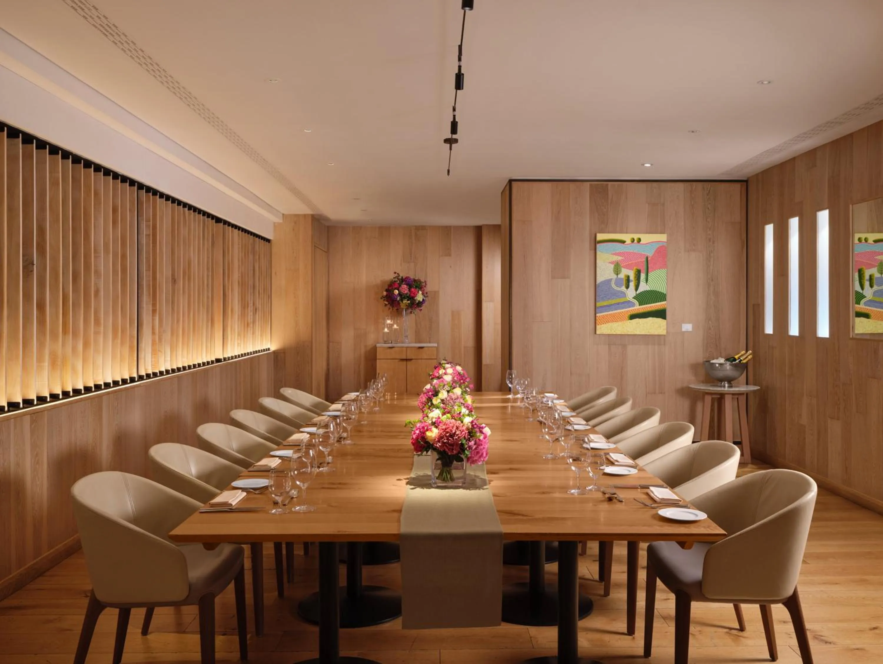 Restaurant/places to eat in InterContinental London Park Lane by IHG