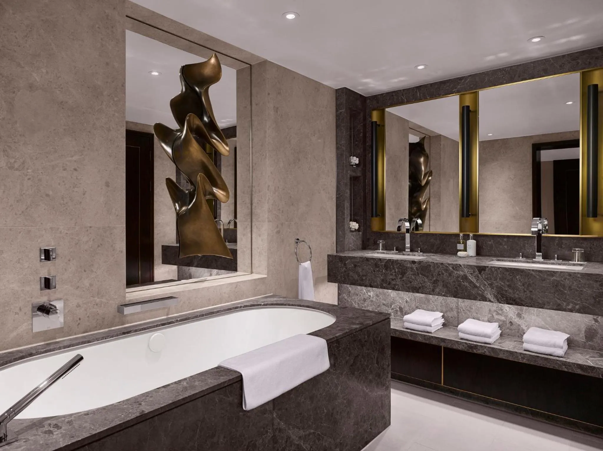 Bathroom in InterContinental London Park Lane by IHG