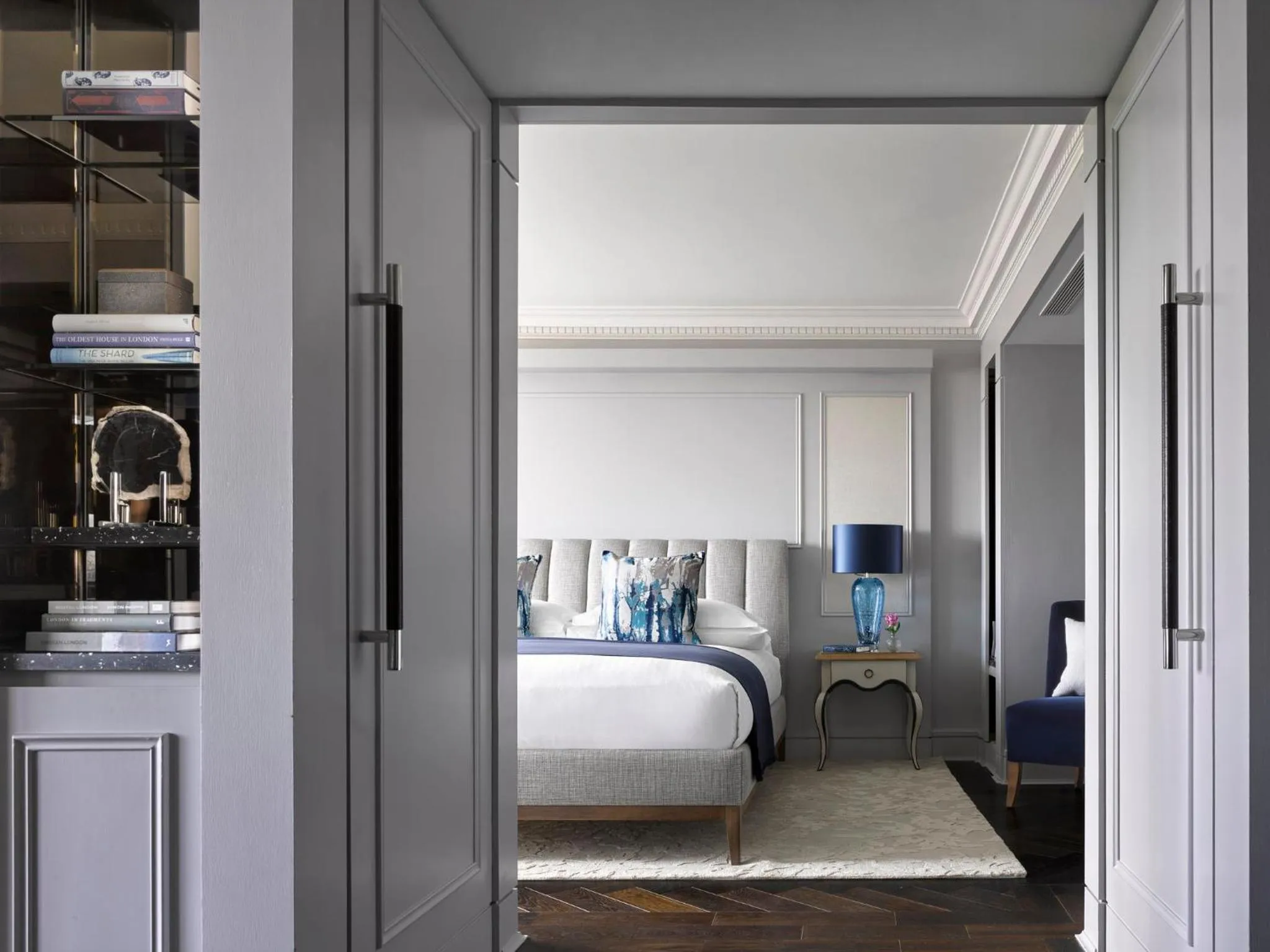 Photo of the whole room, Bed in InterContinental London Park Lane by IHG