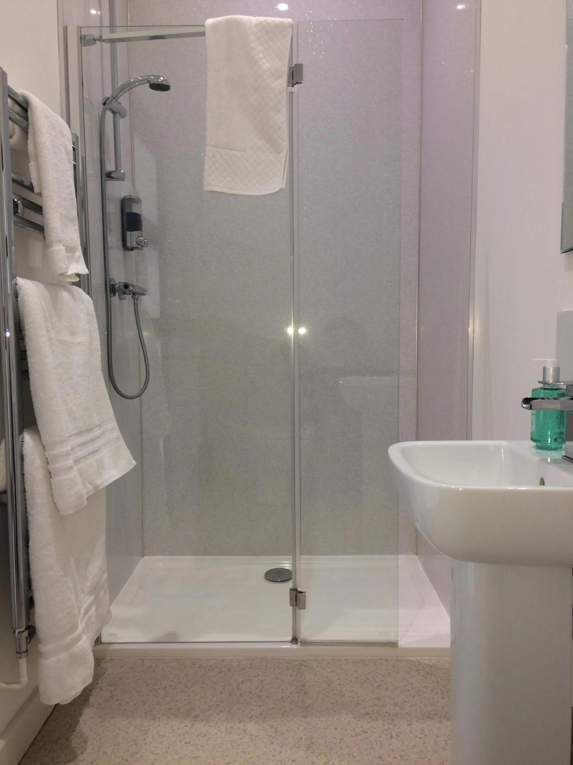 Shower in Rooms at the Inn