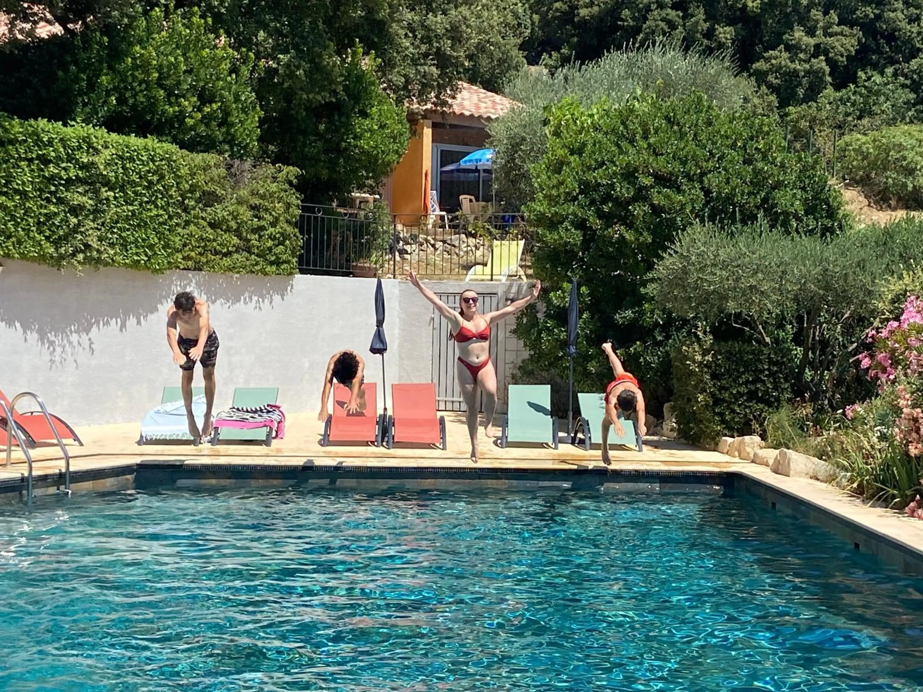 Swimming pool in Les Arbousiers Village Hôtel Provençal