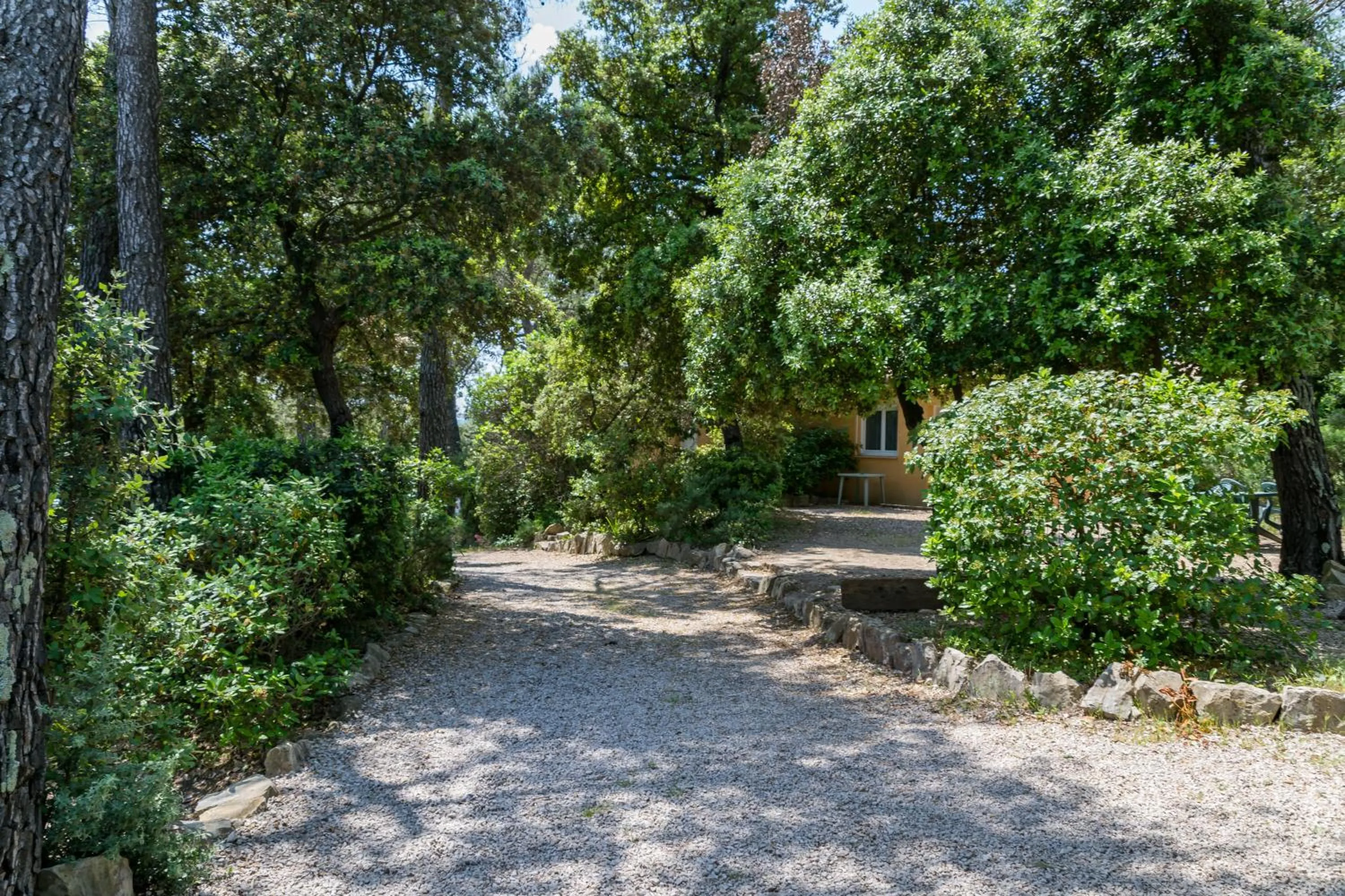 Natural landscape in Les Arbousiers Village Hôtel Provençal