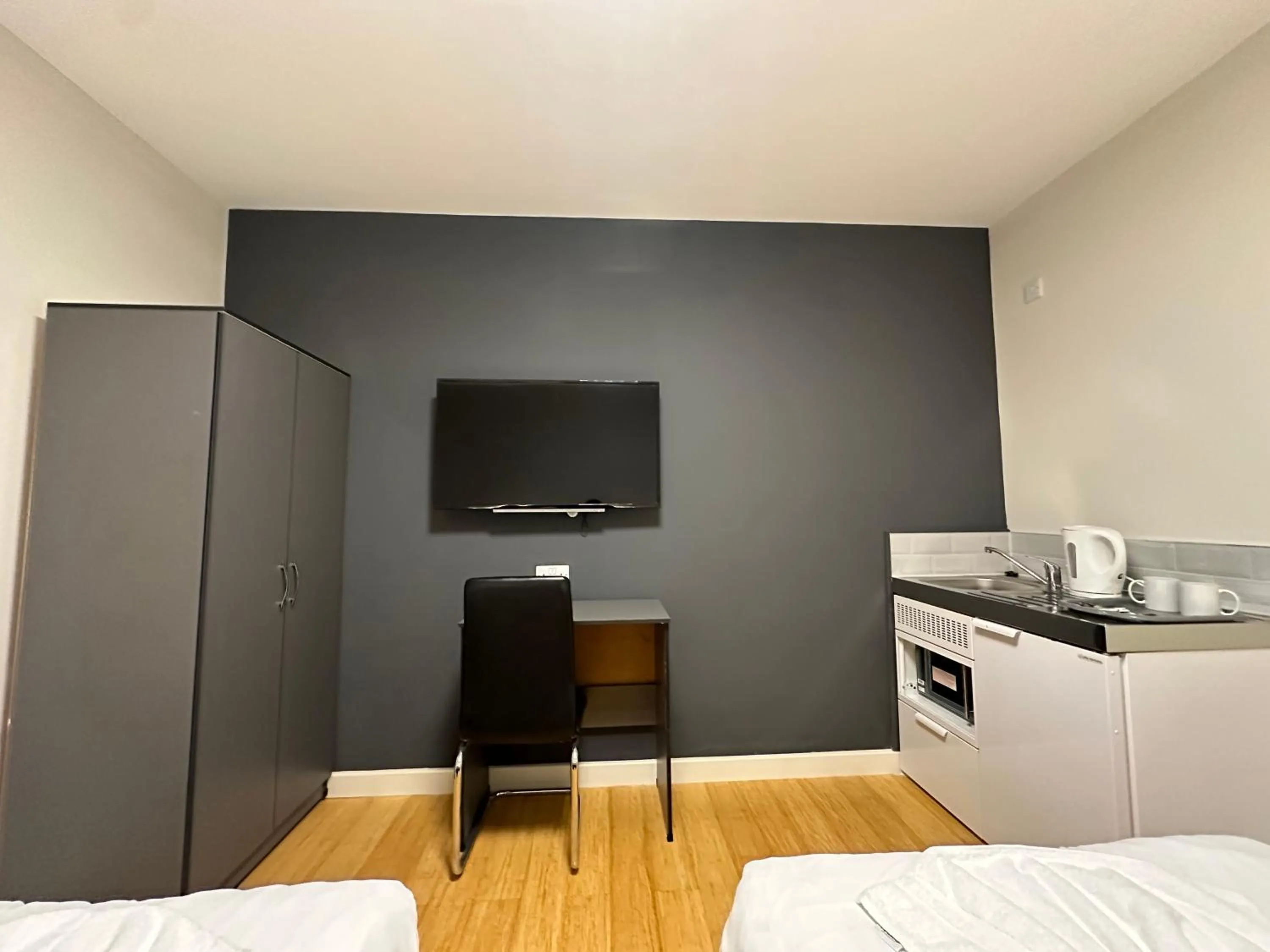 Bed in Wendover Arms Hotel