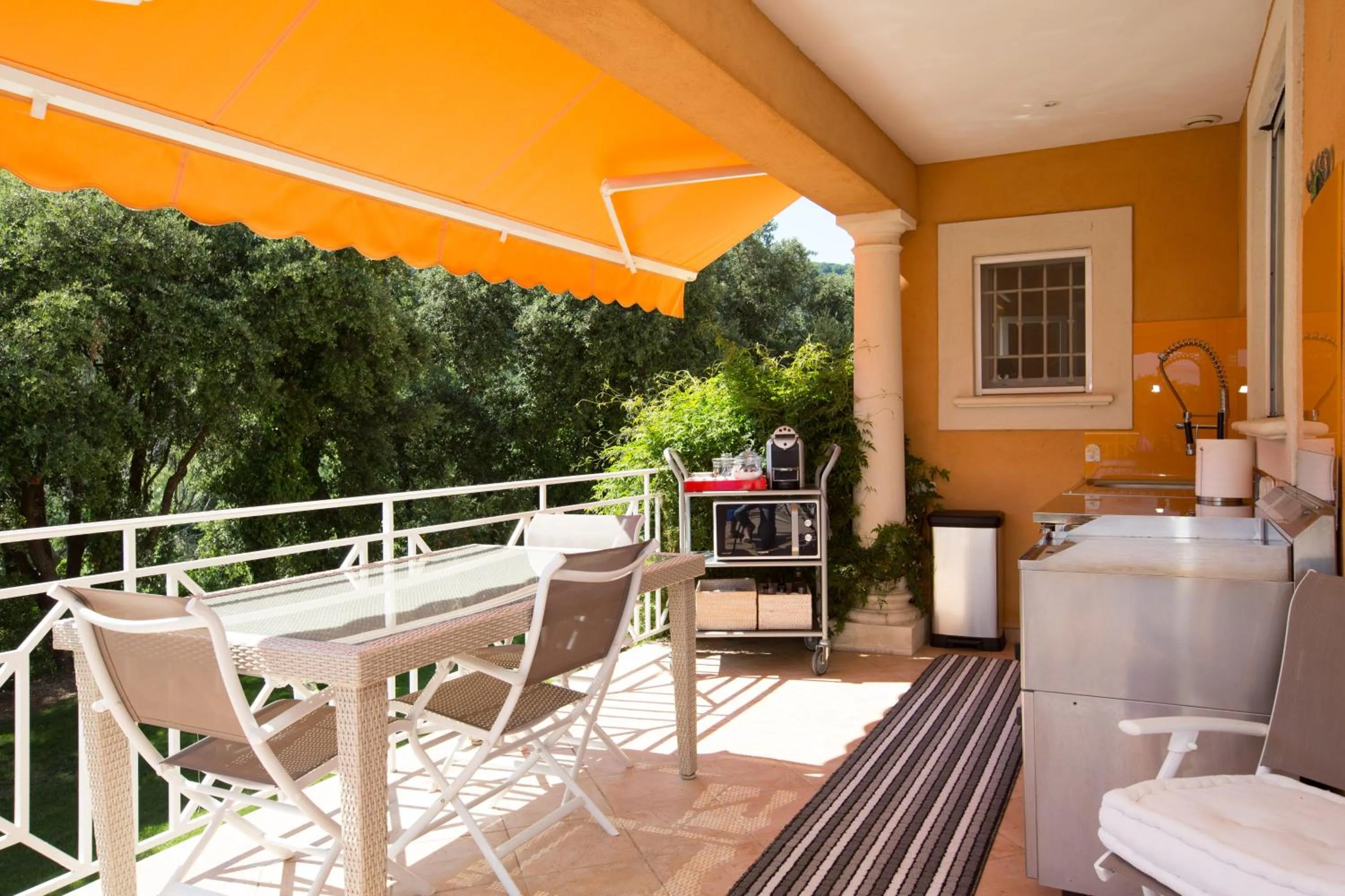 BBQ facilities in La Tarentane