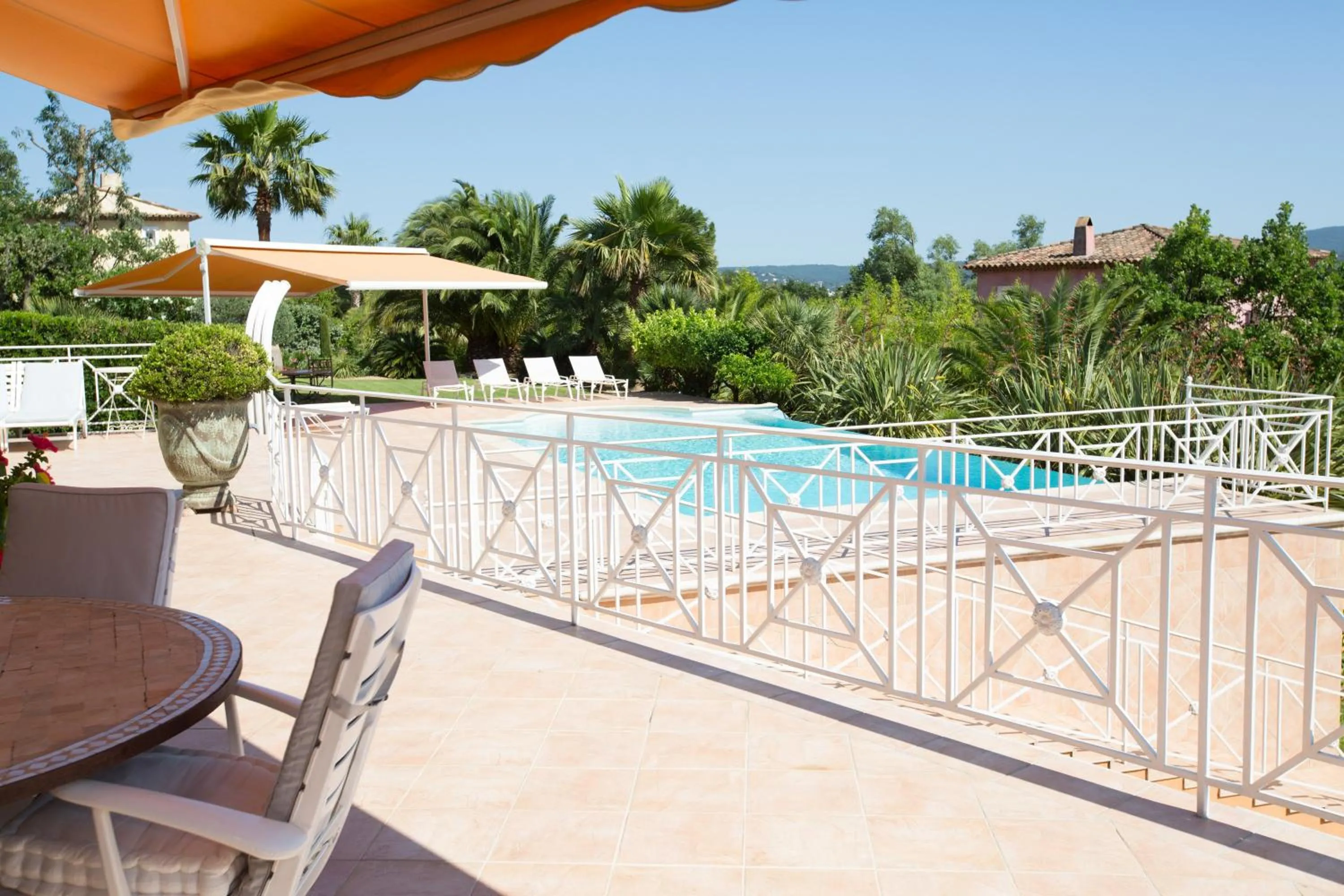 Balcony/Terrace in La Tarentane