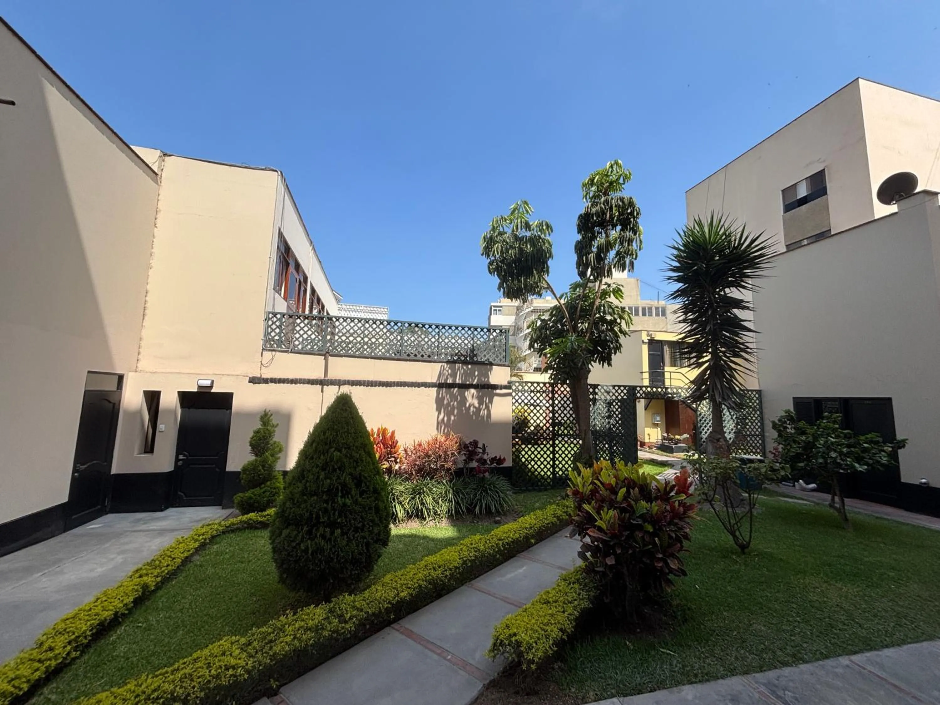 Sori Apartments