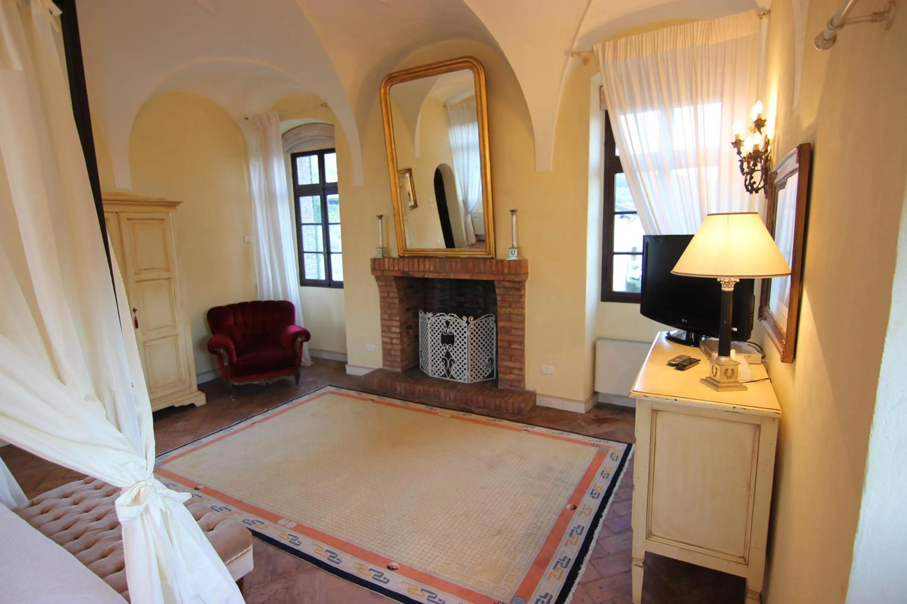 Bedroom in Hotel Villa Giona