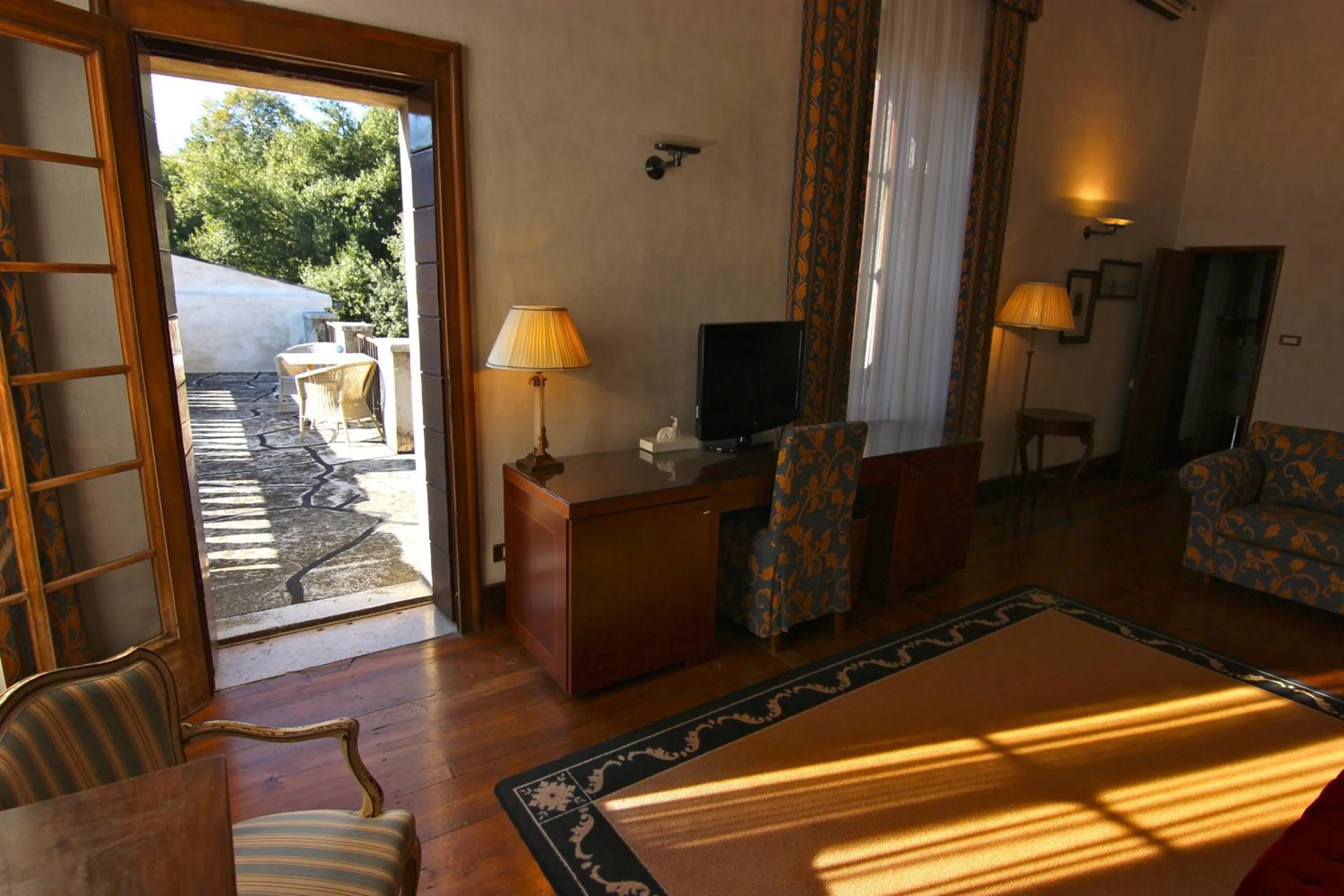 Patio in Hotel Villa Giona