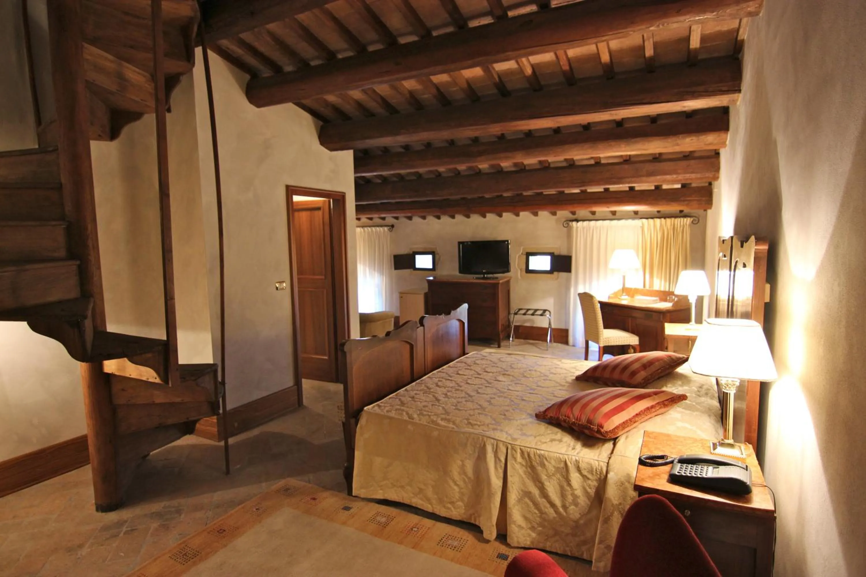 Bedroom in Hotel Villa Giona