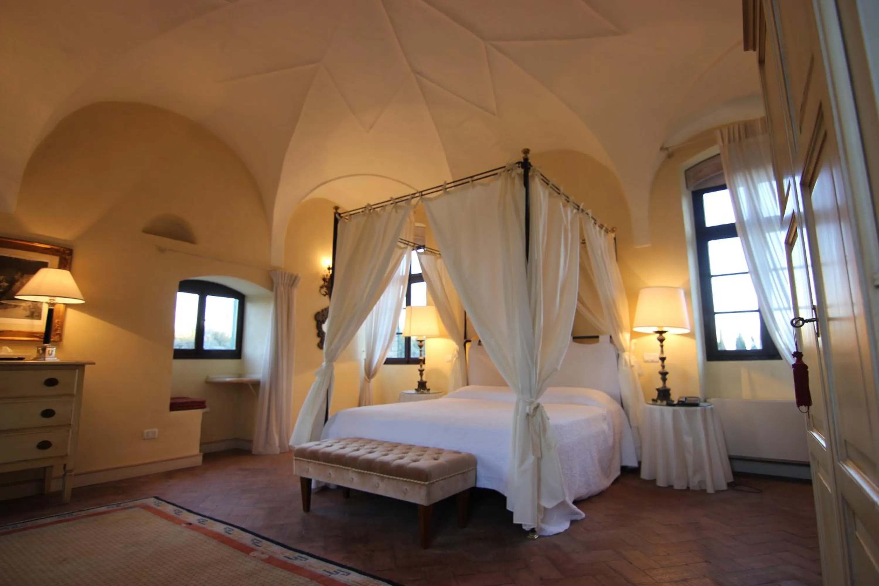 Bedroom in Hotel Villa Giona