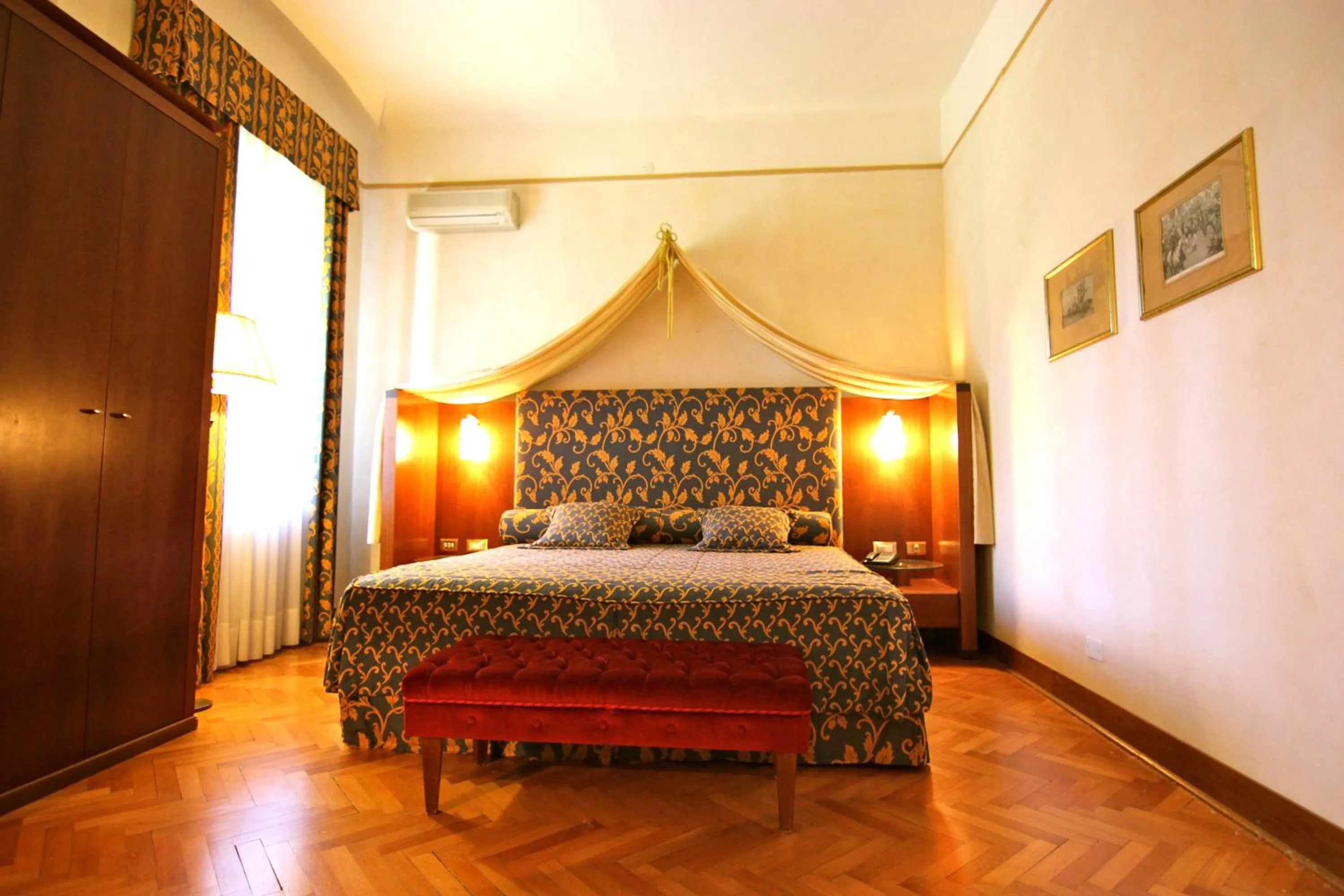 Bedroom in Hotel Villa Giona