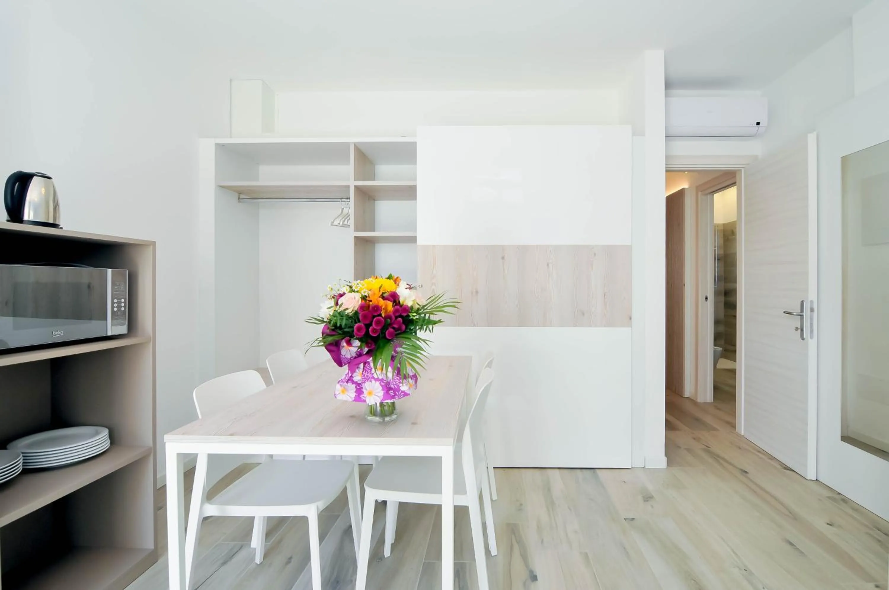 Kitchen or kitchenette in Marina Palace Hotel 4 stelle S