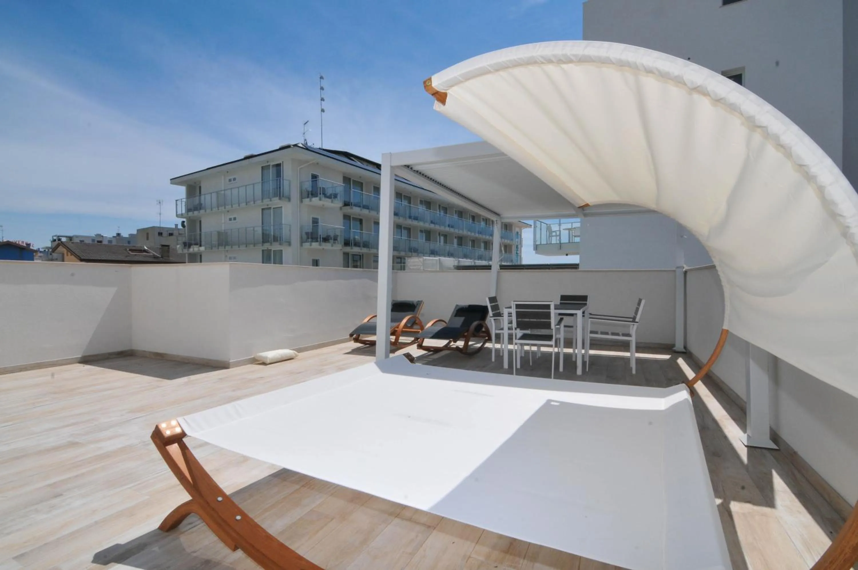 Patio in Marina Palace Hotel 4 stelle S