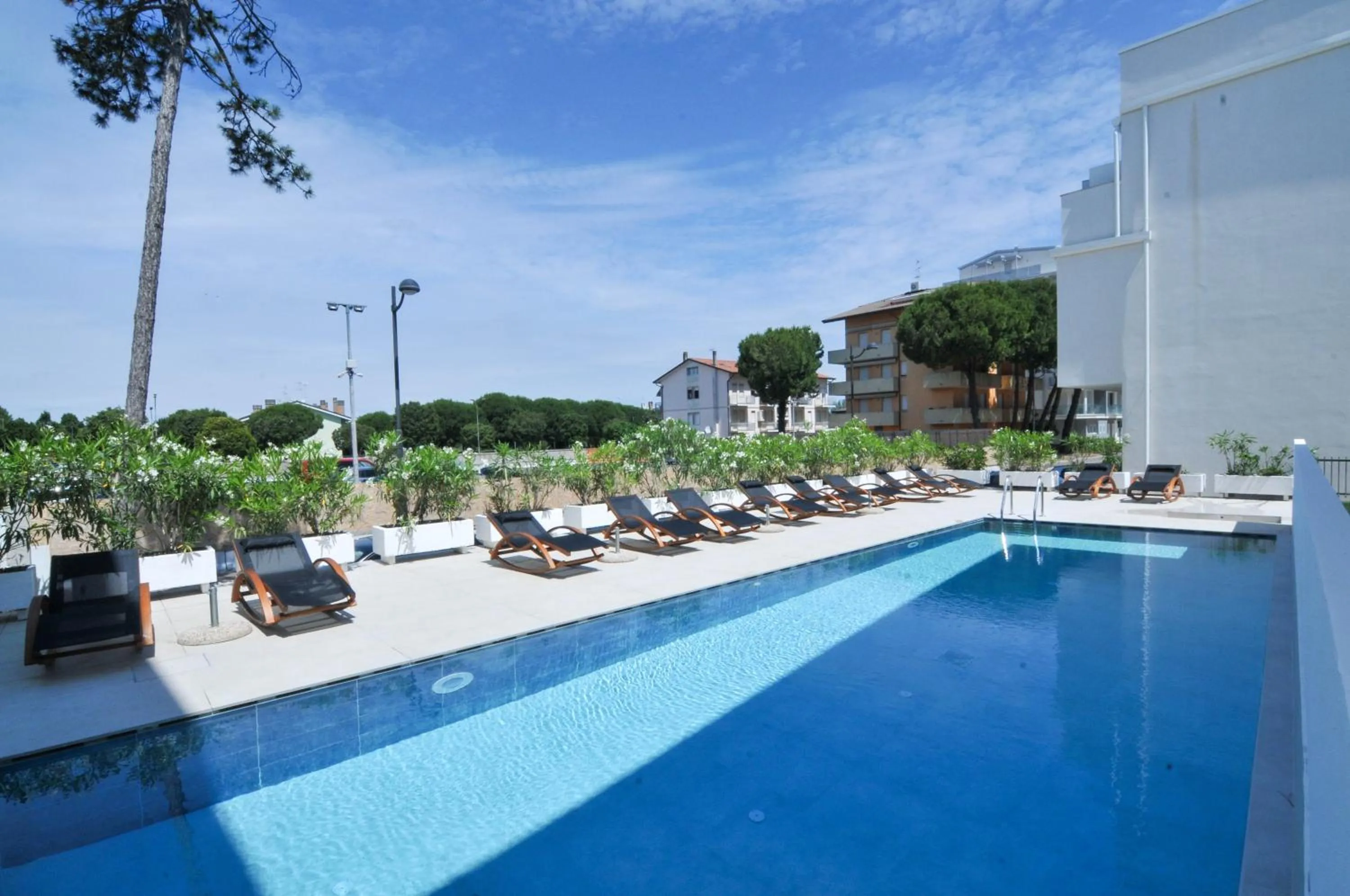 Swimming pool in Marina Palace Hotel 4 stelle S