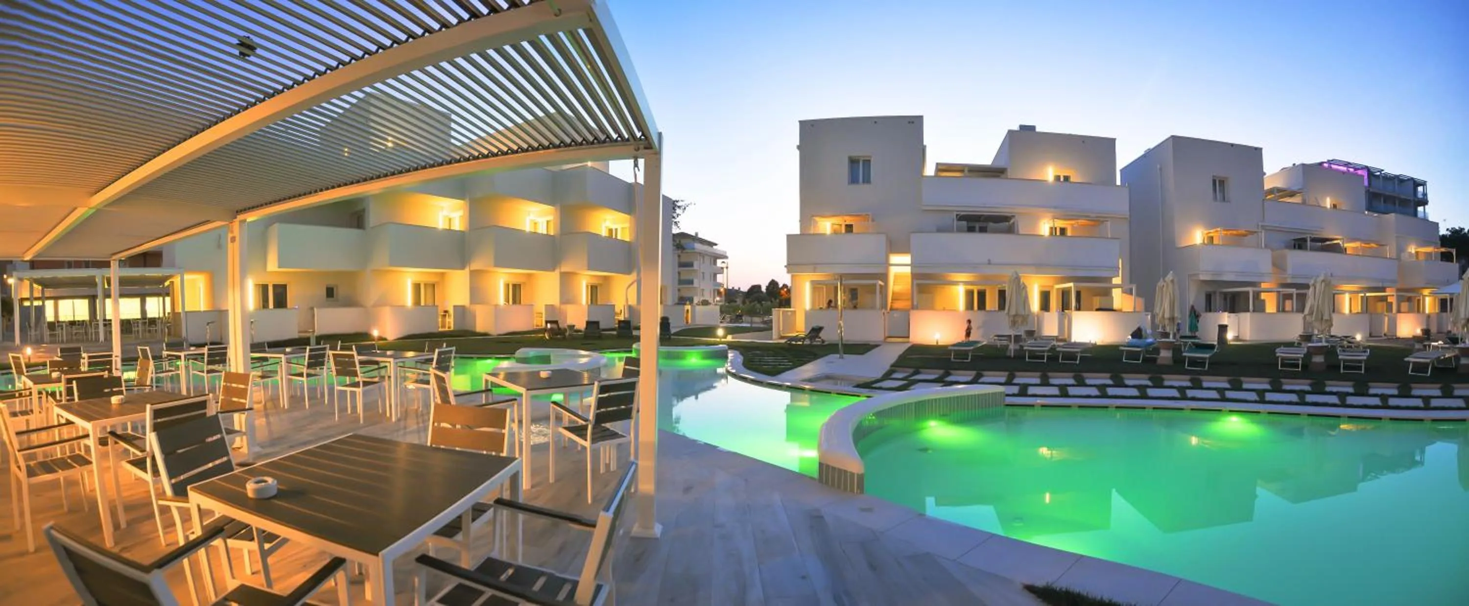 Property building in Marina Palace Hotel 4 stelle S