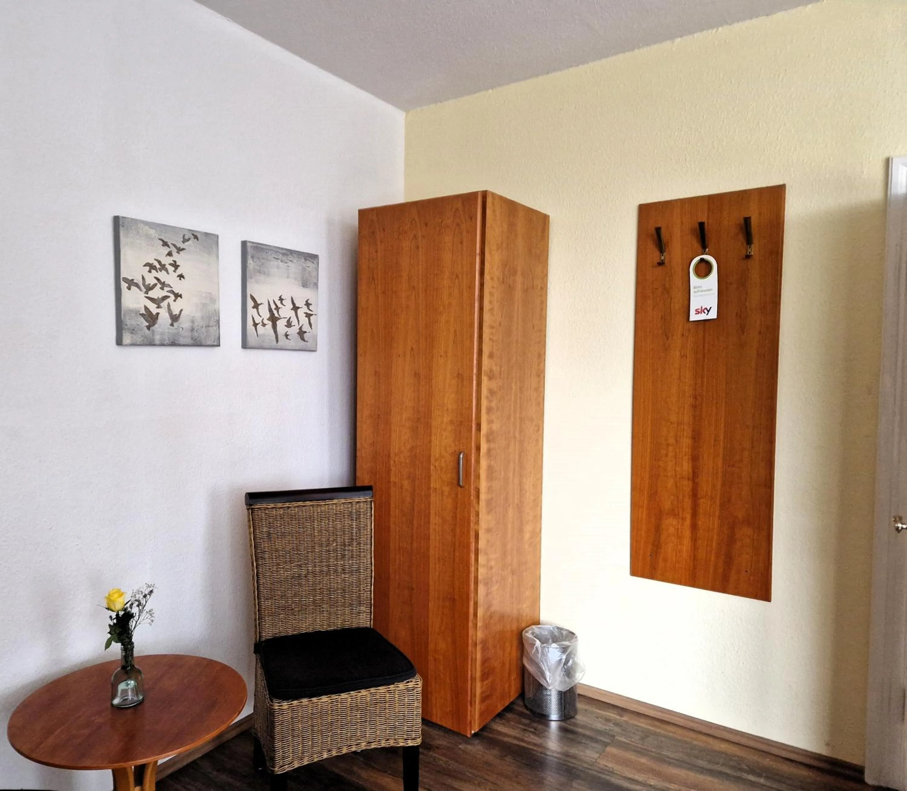 wardrobe in Hotel Fährhaus Niederkleveez