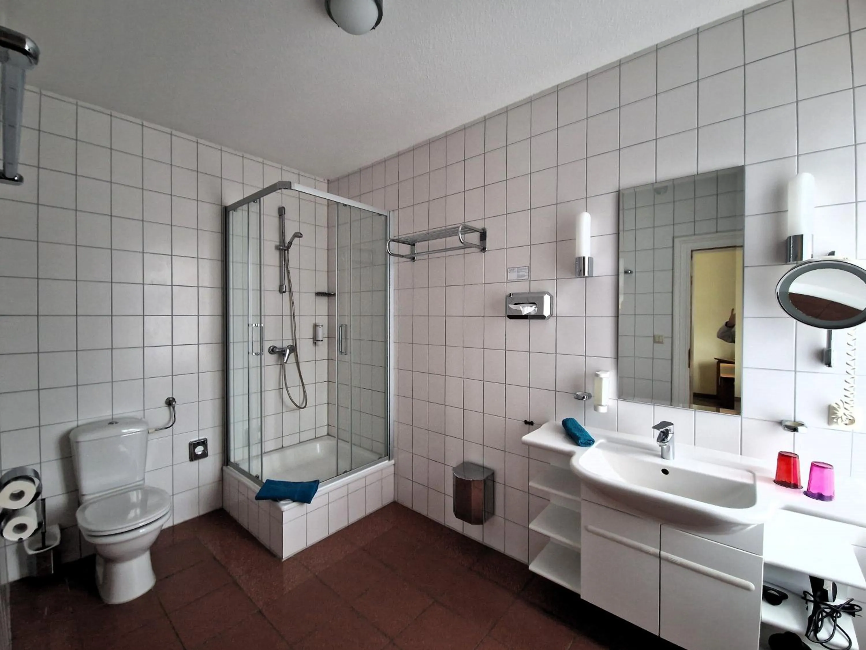 Bathroom in Hotel Fährhaus Niederkleveez