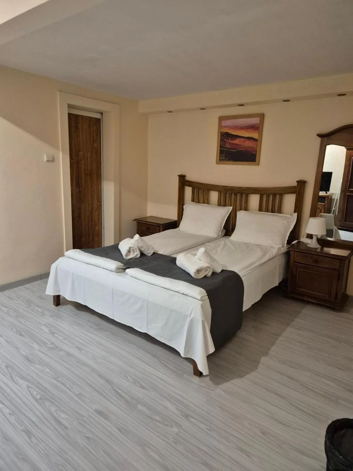 Bed in Complex Brashlyan