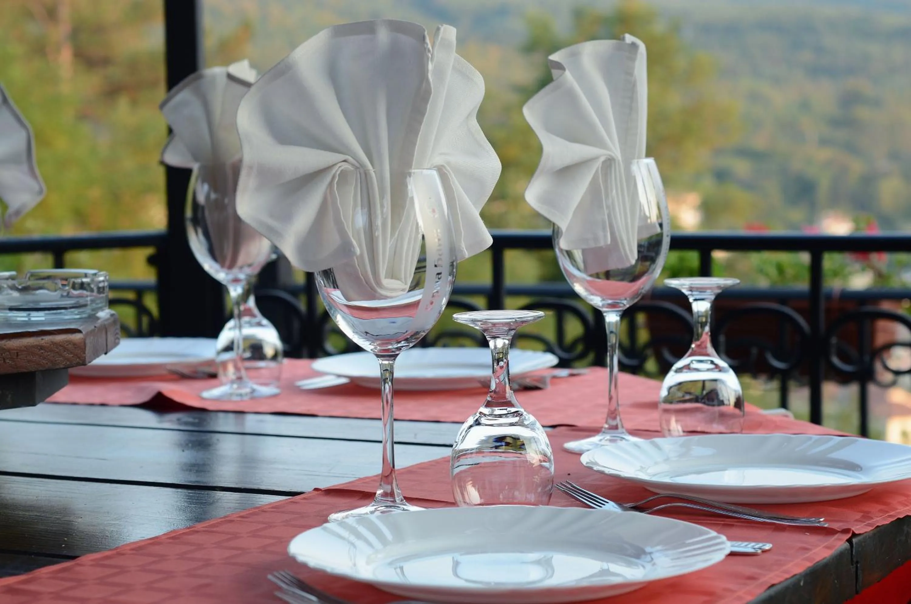 Restaurant/places to eat in Complex Brashlyan