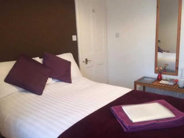 Bed in Briscoe Lodge