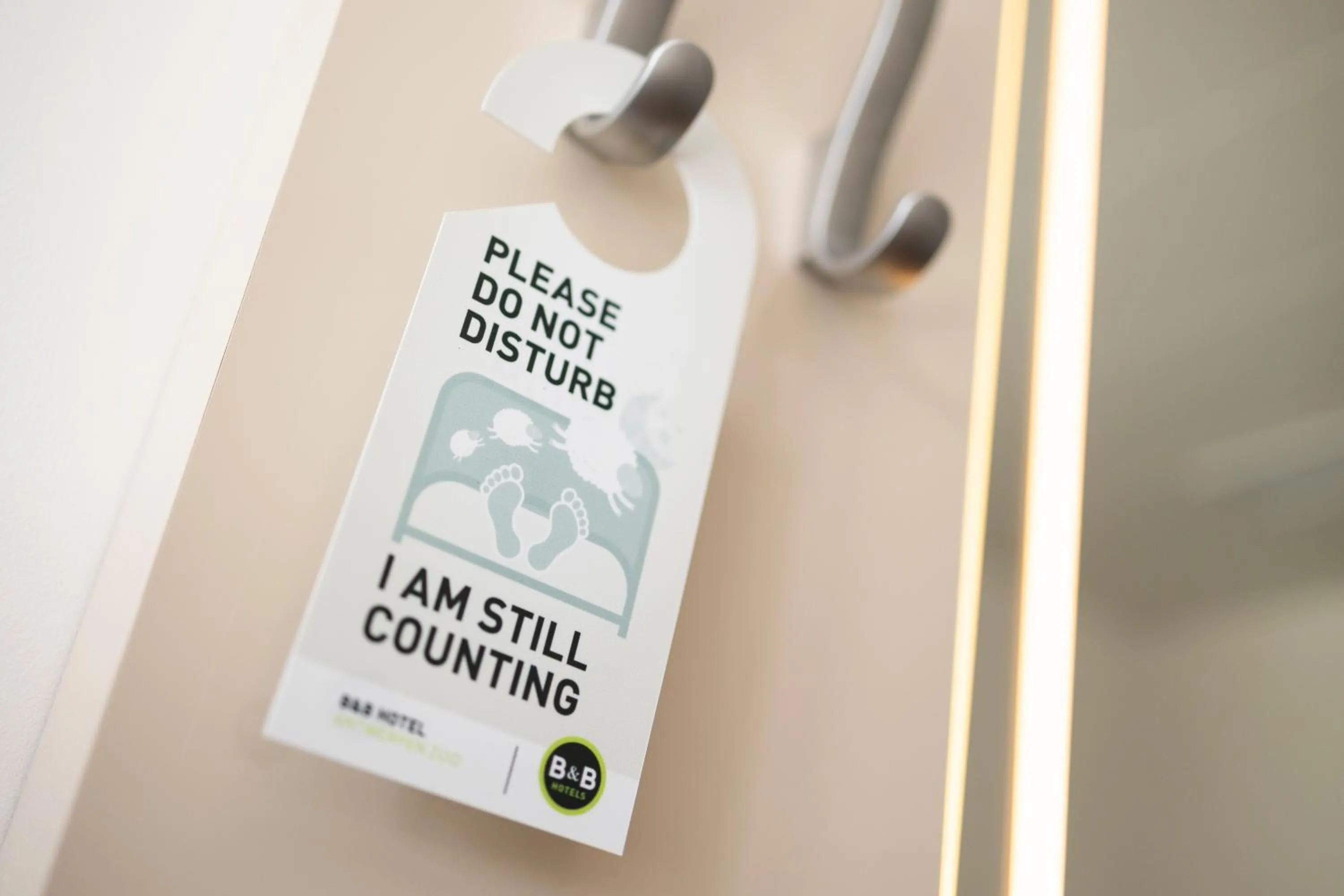 Text overlay in B&B HOTEL Antwerpen Zuid