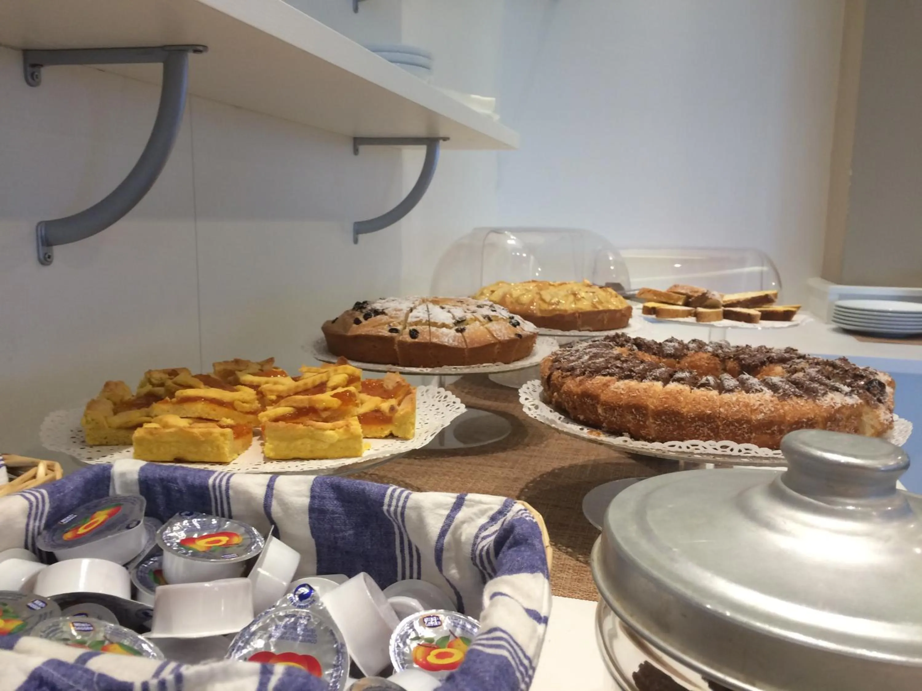 Breakfast in Hotel Corona