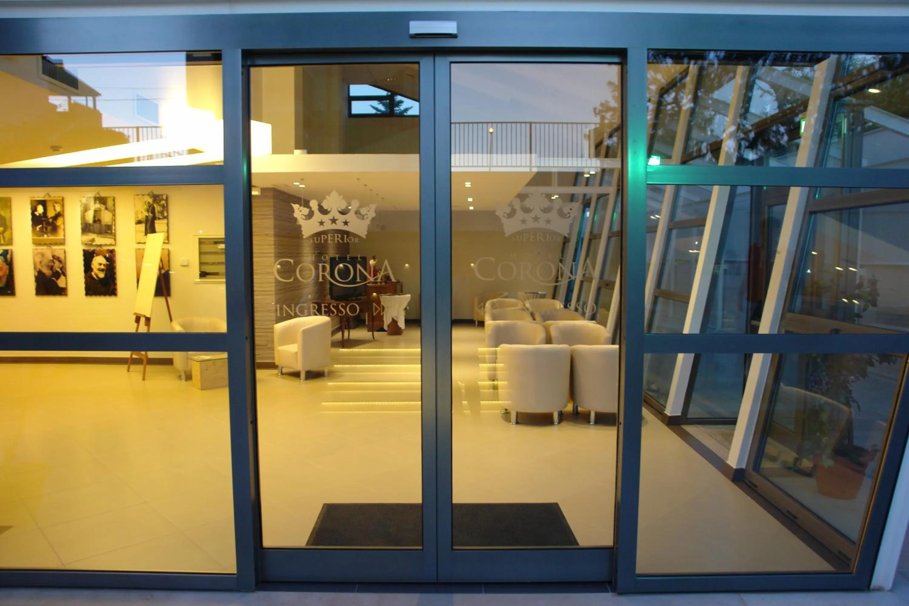 Lobby or reception in Hotel Corona