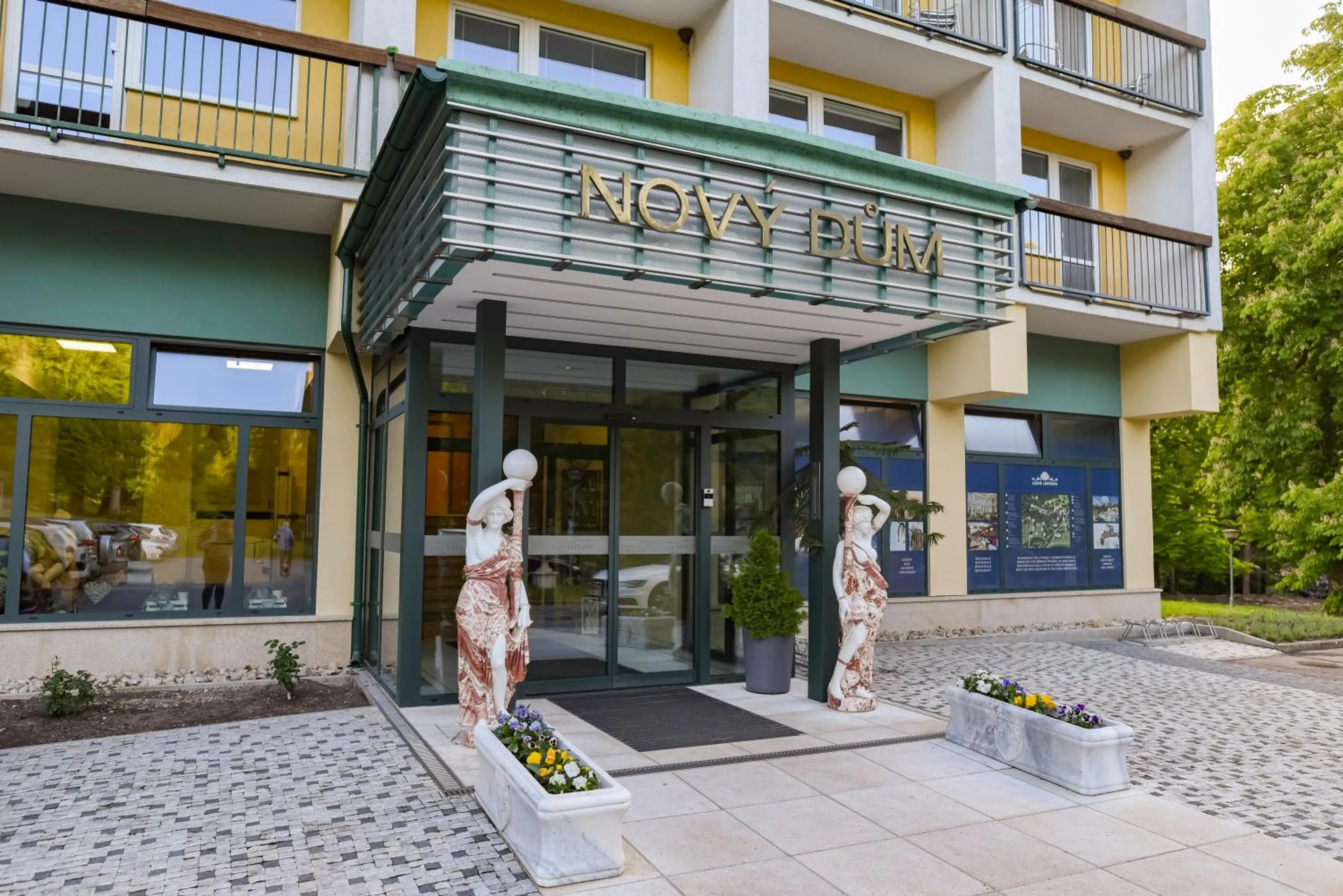 Lobby or reception in Spa Resort Libverda - Hotel Nový Dům