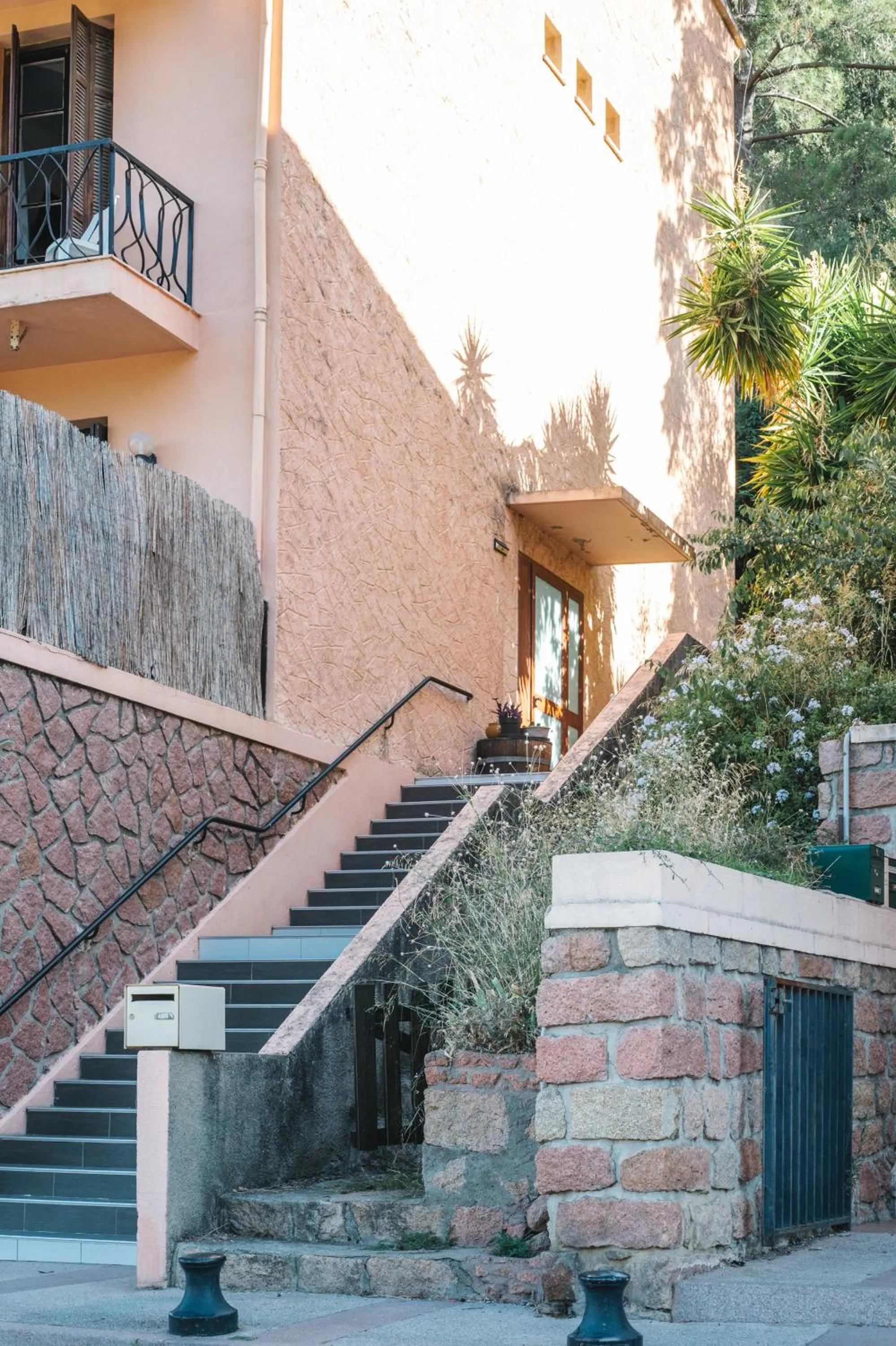 Property building in Le Vaita