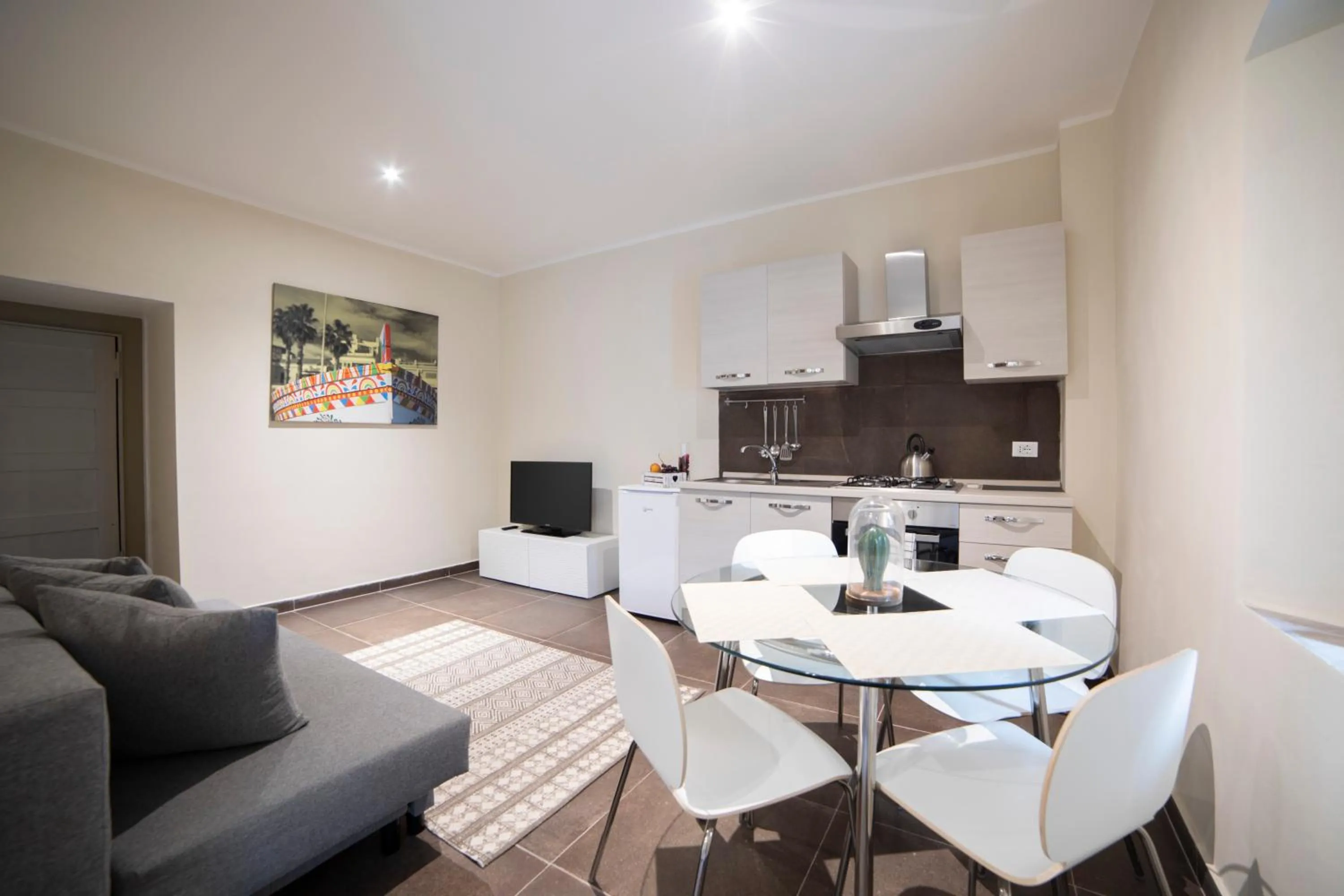 Apartment with Balcony in Katana suites apartments