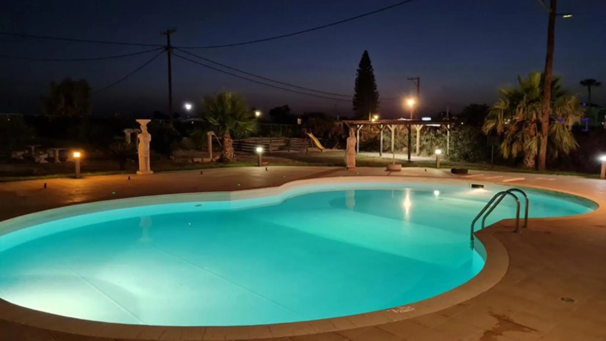 Swimming pool in Garden City Image